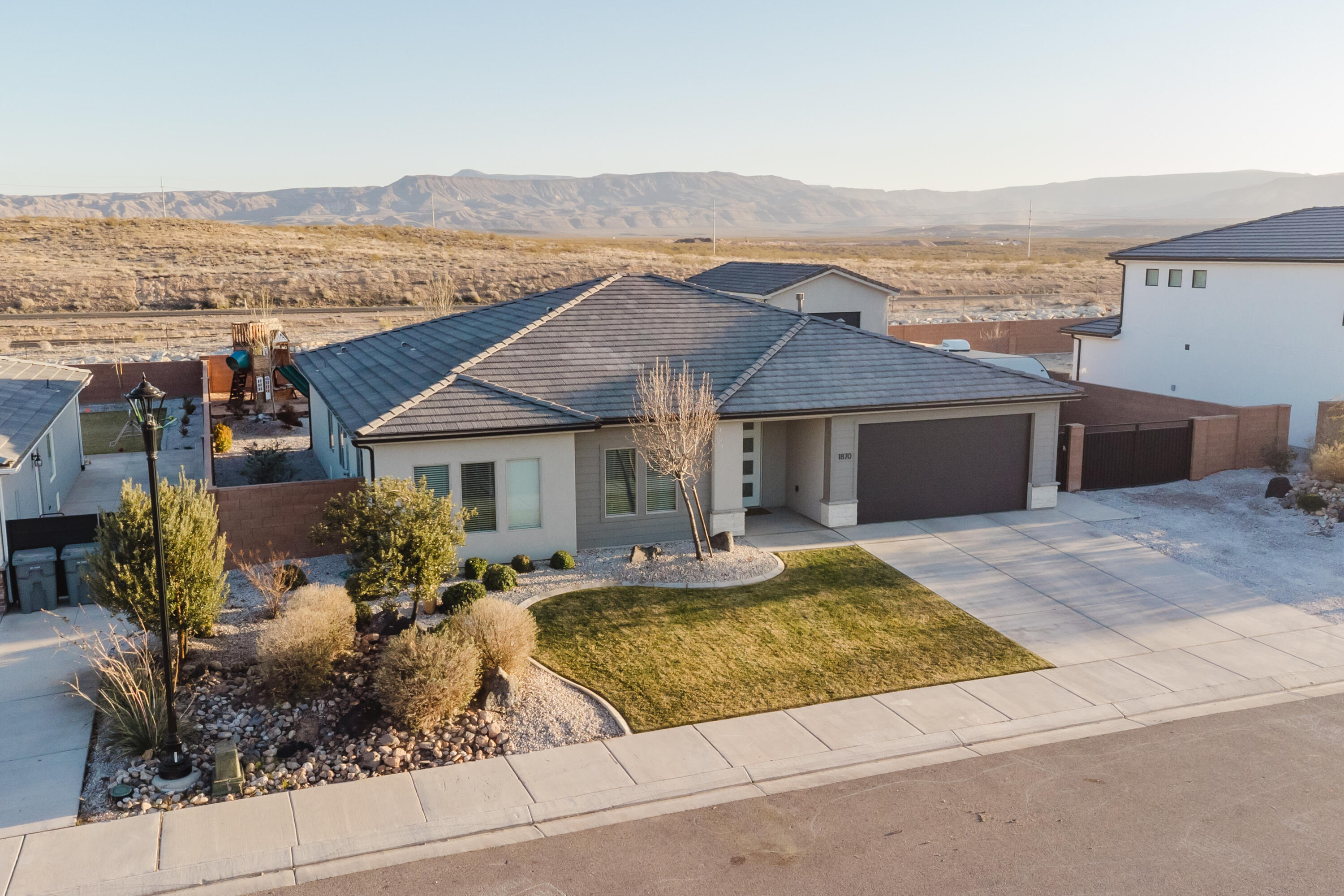 SAGE CANYON - Residential