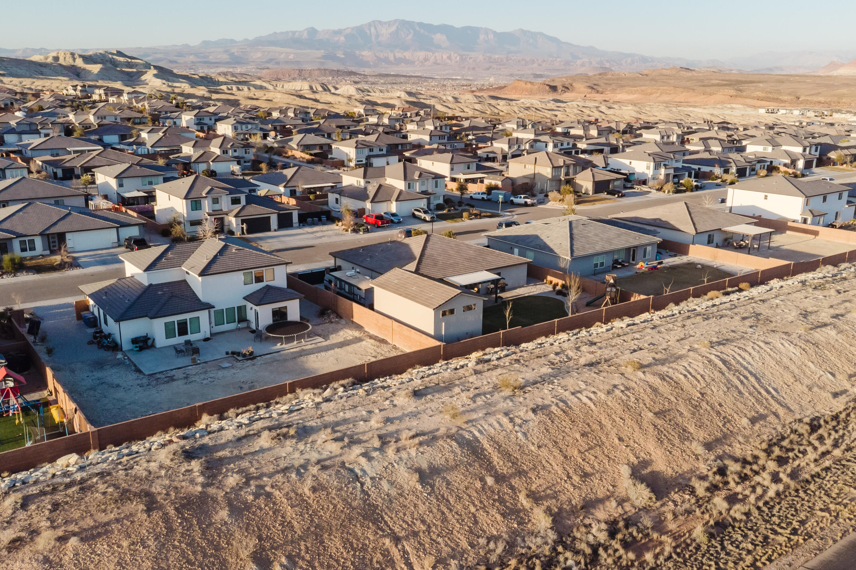 SAGE CANYON - Residential