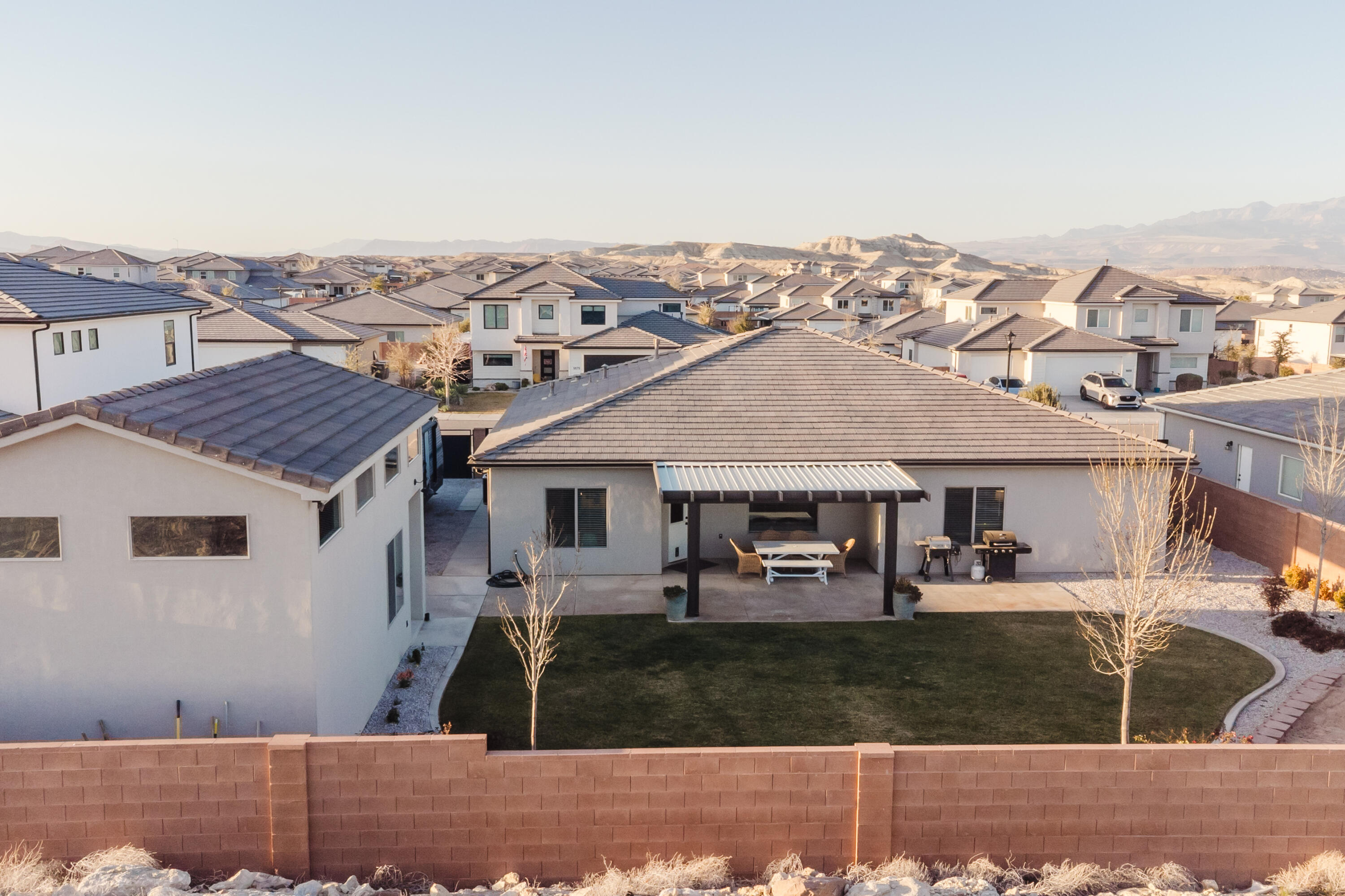 SAGE CANYON - Residential