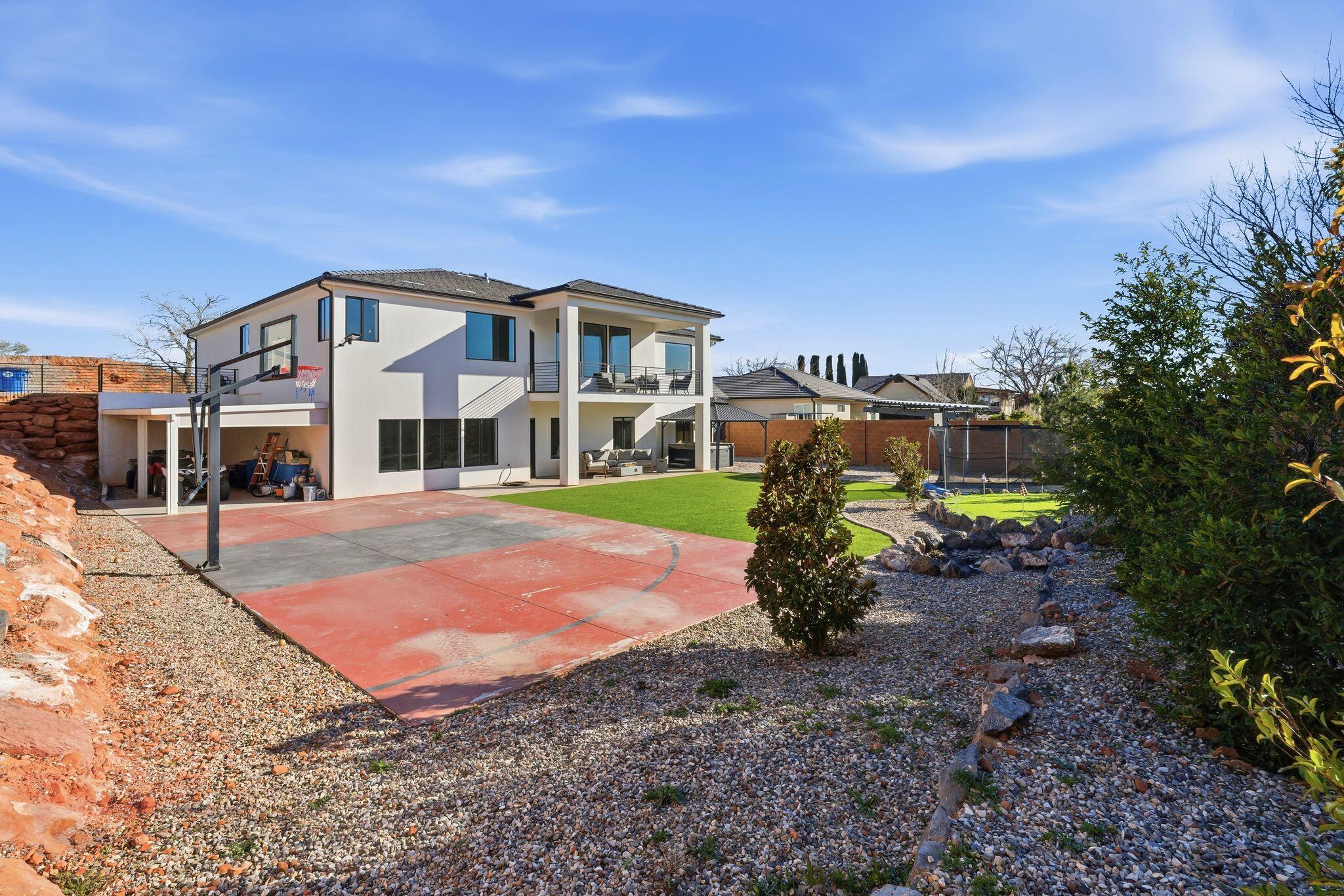 ST GEORGE TOWNSITE - Residential