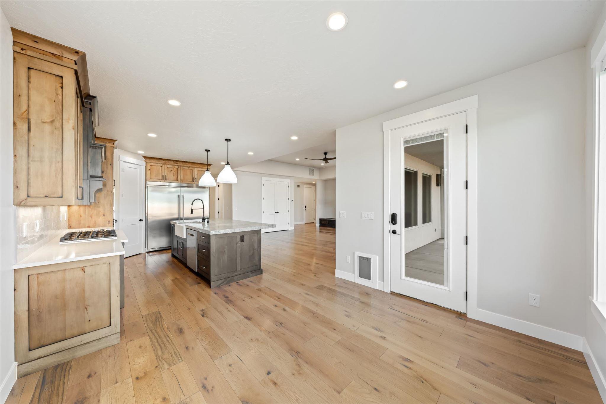 BELLA SOL AT SANTA CLARA - Residential