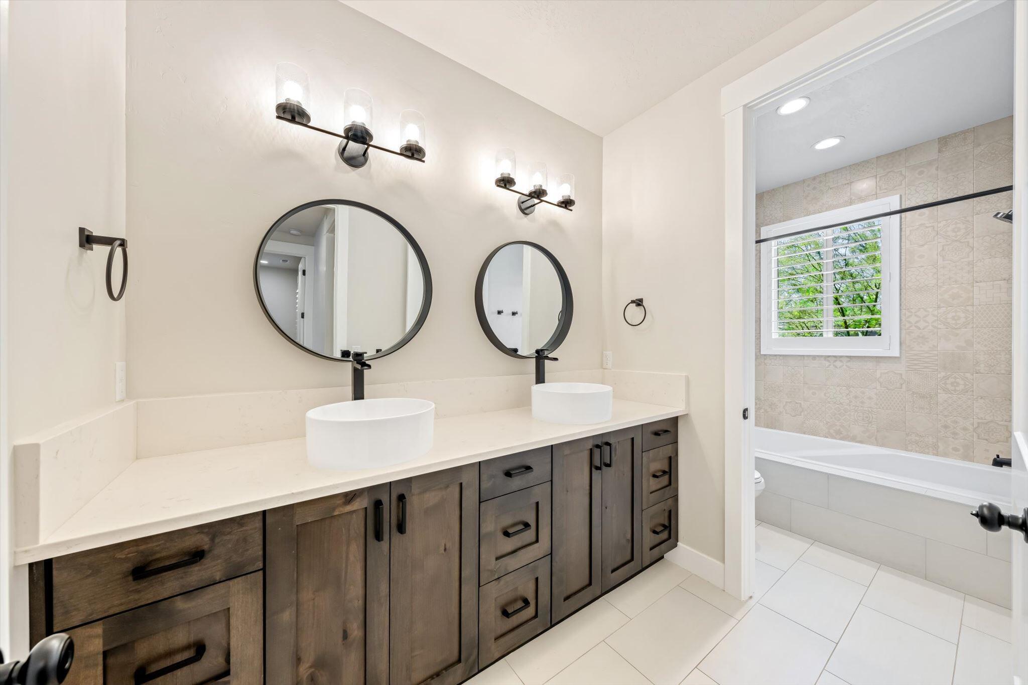 BELLA SOL AT SANTA CLARA - Residential