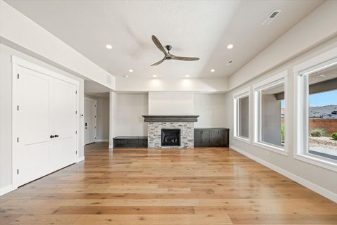 Tiny photo for 2782 Bella Sol DR, Santa Clara, UT 84765 (MLS # 26-271405)