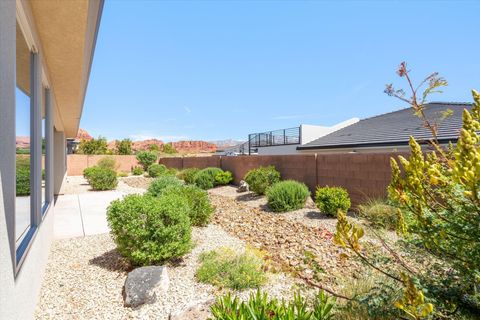 Tiny photo for 2782 Bella Sol DR, Santa Clara, UT 84765 (MLS # 26-271405)