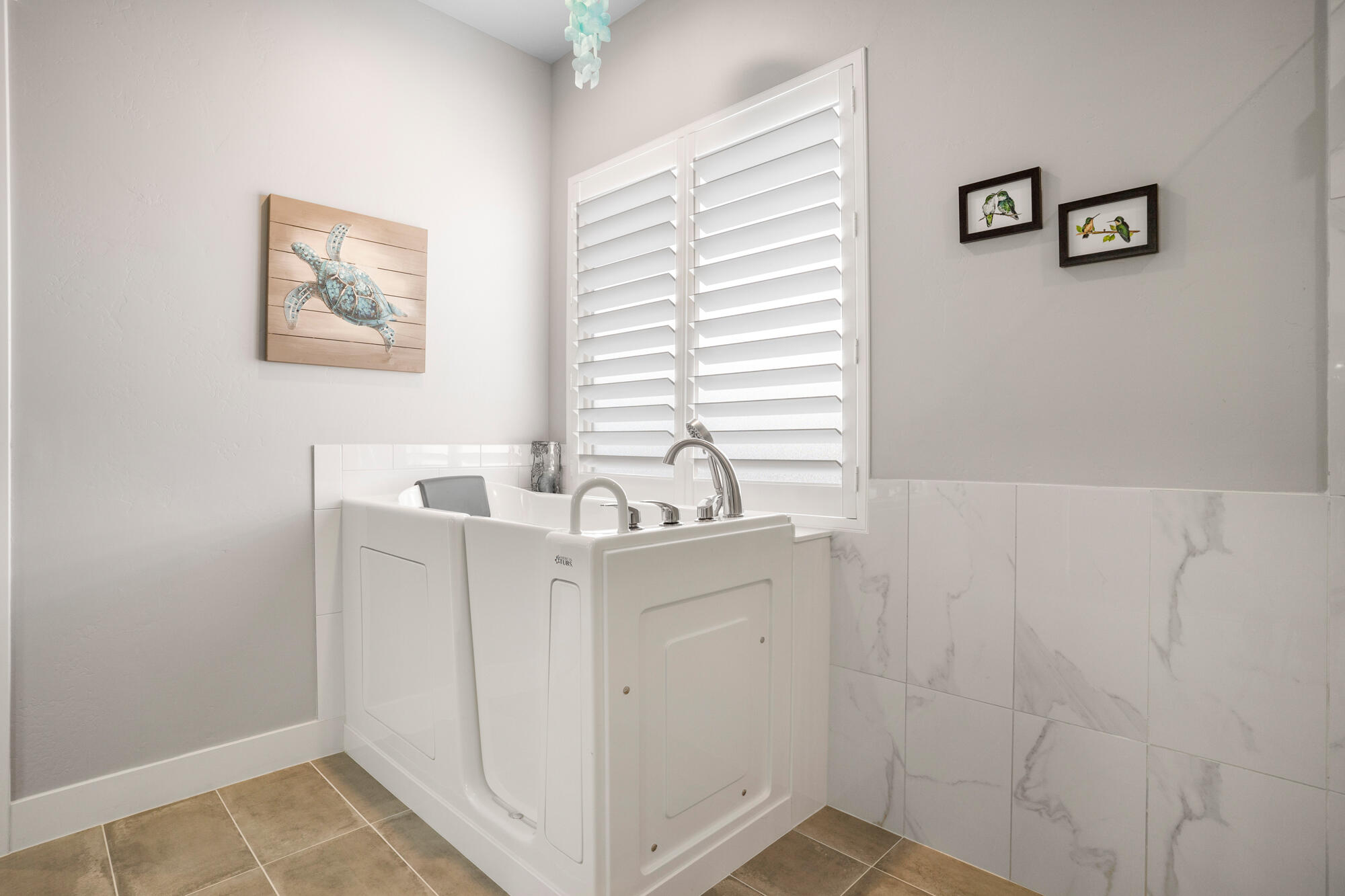 LEDGES OF SG WHITE ROCKS - Residential