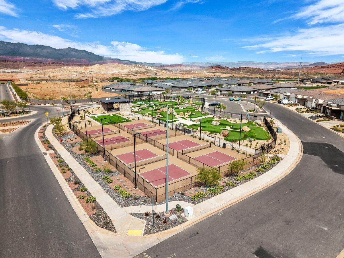 HOODOO HOLLOW AT LONG VALLEY - Residential