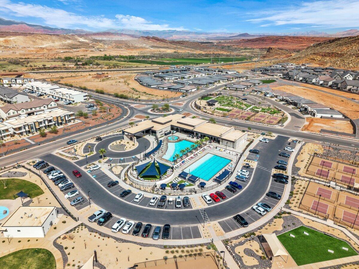 HOODOO HOLLOW AT LONG VALLEY - Residential