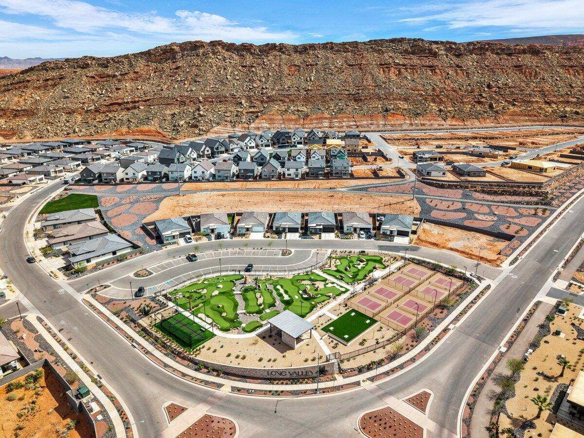 HOODOO HOLLOW AT LONG VALLEY - Residential