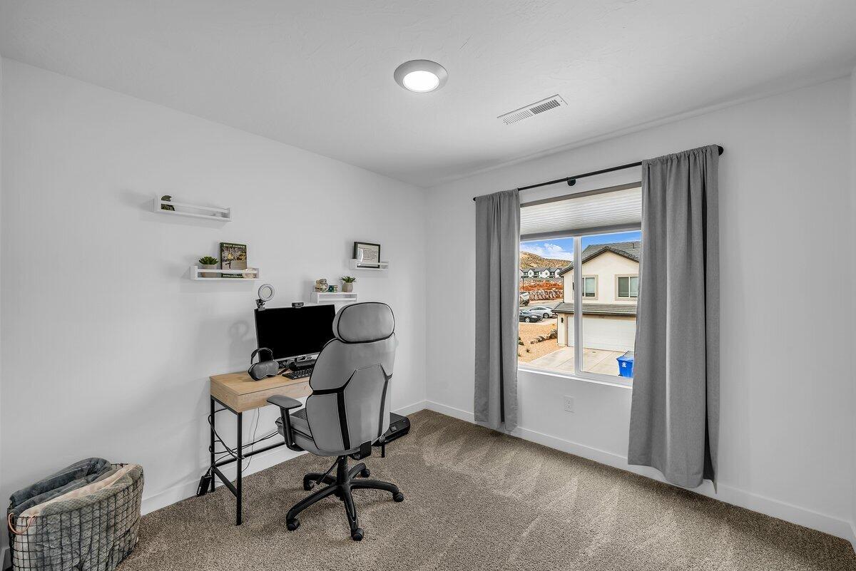 HOODOO HOLLOW AT LONG VALLEY - Residential