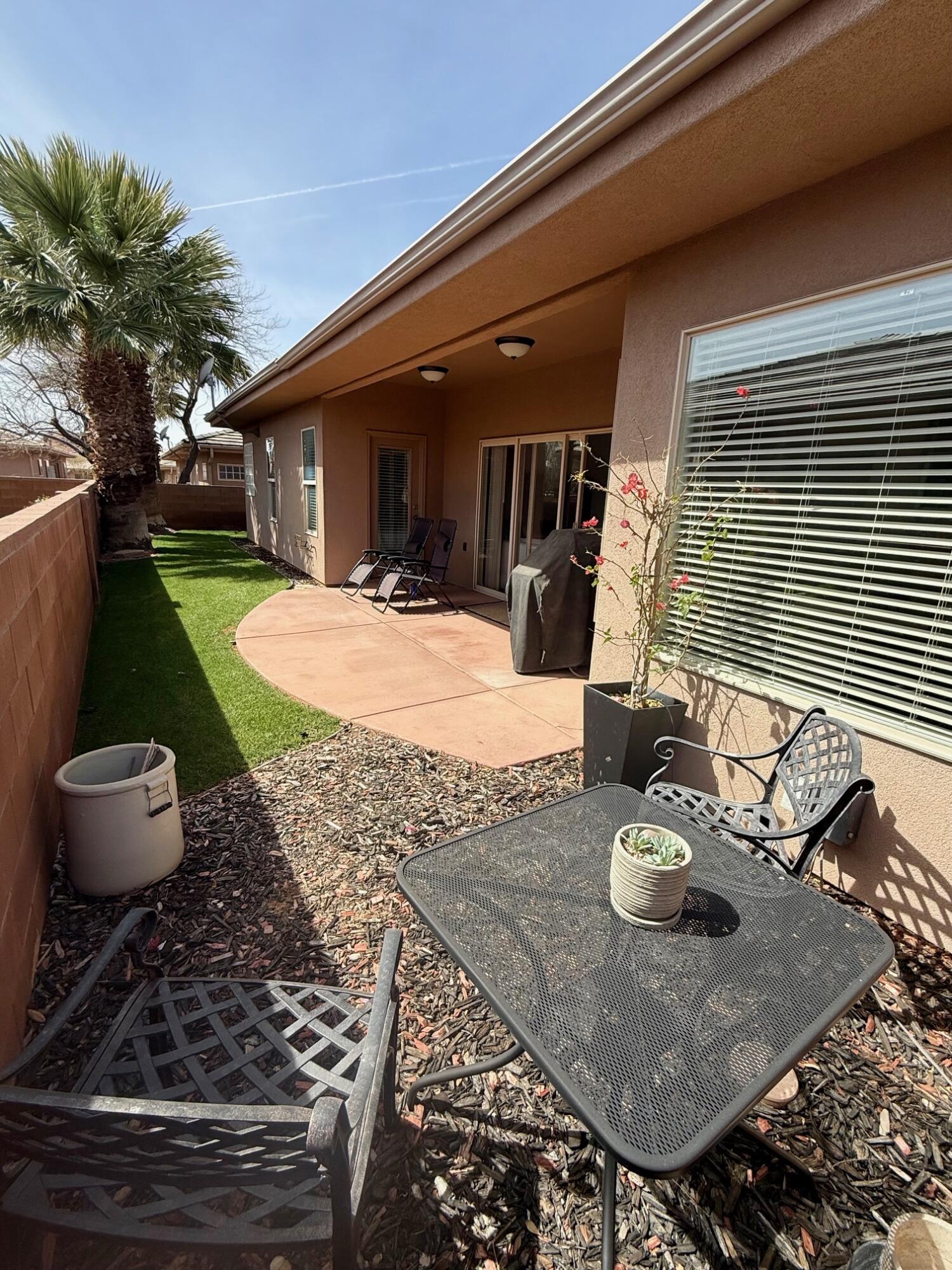 RIVER CREST TOWNHOMES - Residential