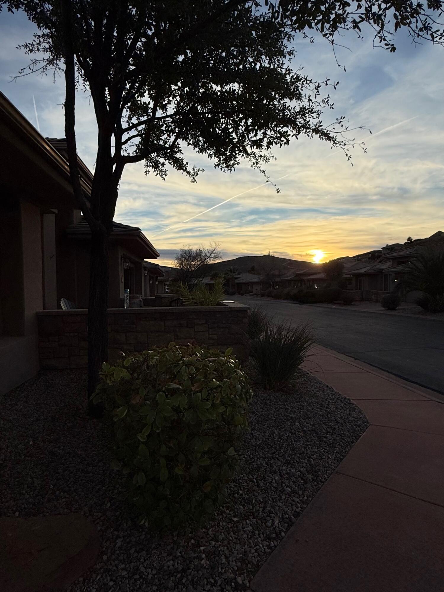 RIVER CREST TOWNHOMES - Residential