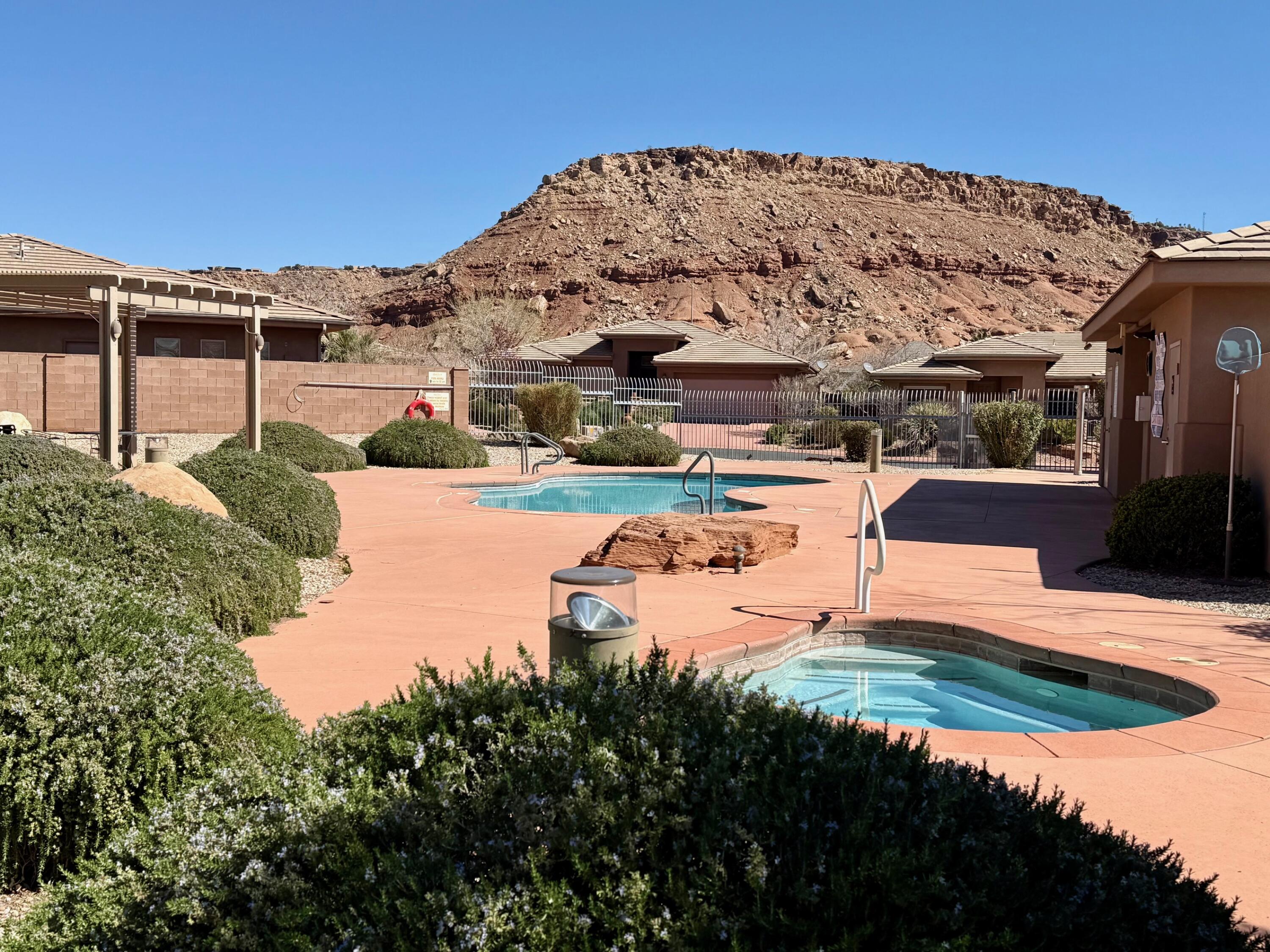 RIVER CREST TOWNHOMES - Residential