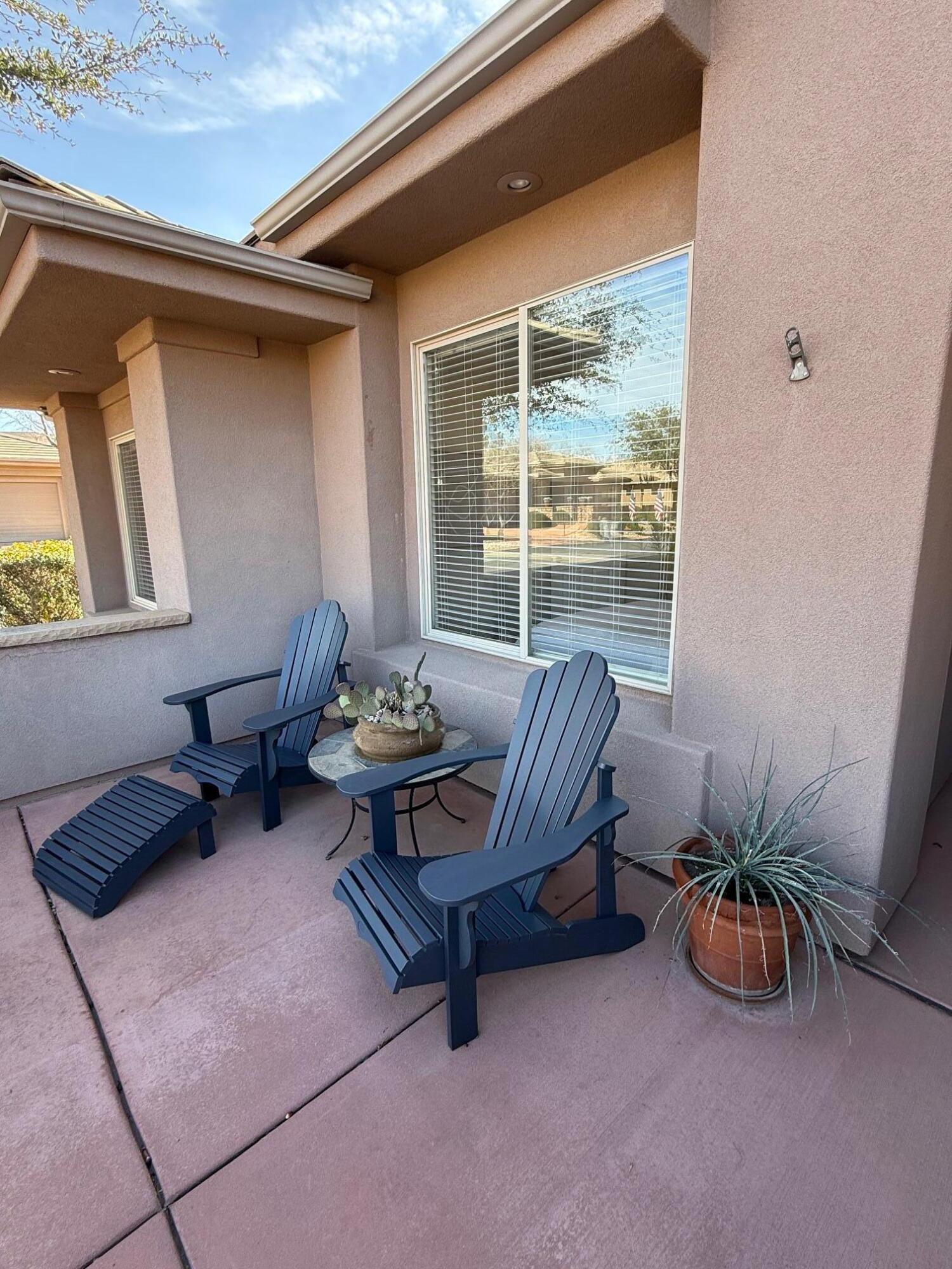 RIVER CREST TOWNHOMES - Residential