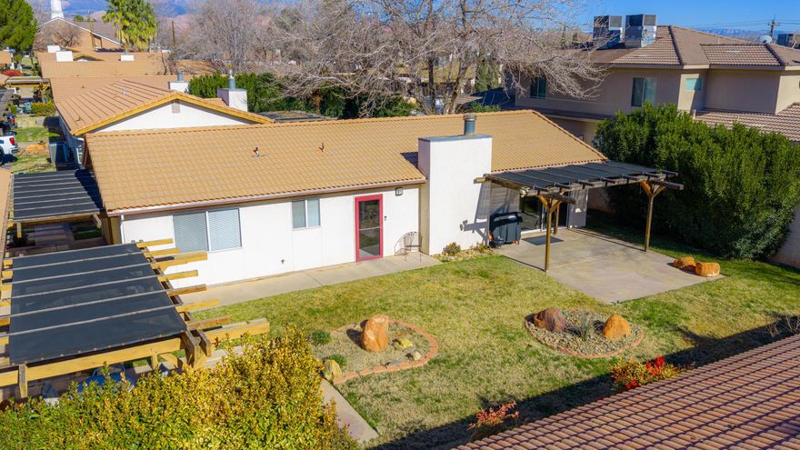 Don't miss out on this 3 bedroom 2 bath home with direct access to courtyard, secluded backyard, with the primary bedroom featuring a walk-in closet, this home is super clean, with a custom rock fireplace, ceiling fans, a covered patio, and more. Community boasts tennis courts, outdoor pool, hot tub, courtyards, and it is in close proximity to a city park. Call today for a private tour. All details deemed to be accurate but should be verified by buyer.