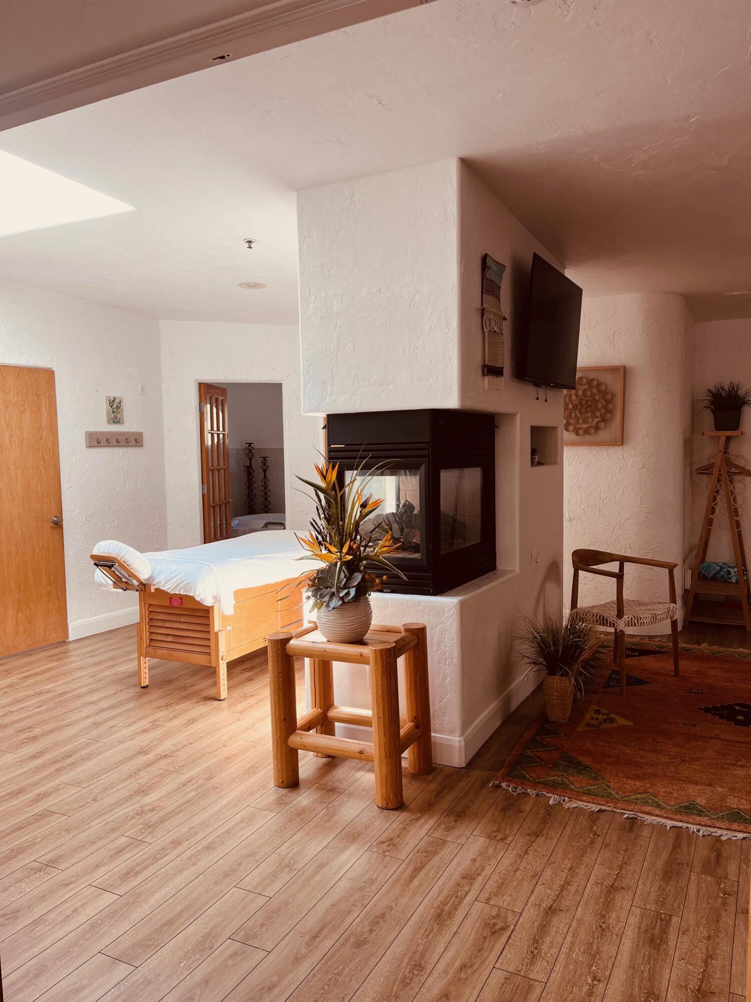 AMIRA AT GREEN VALLEY - Residential