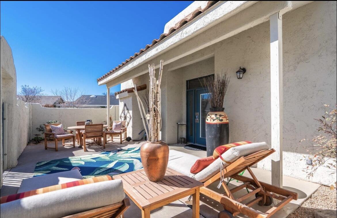 AMIRA AT GREEN VALLEY - Residential