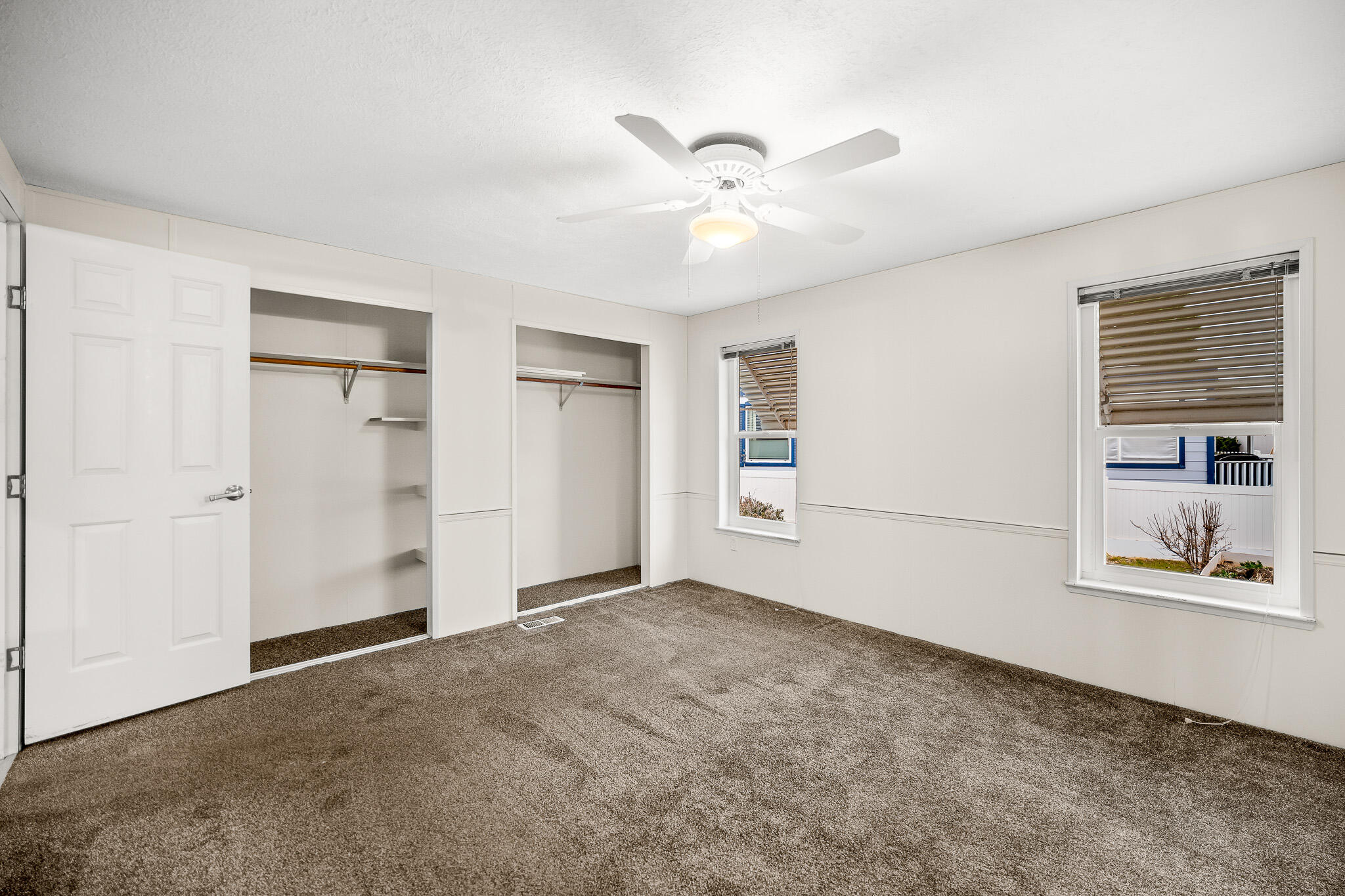 LAVA BLUFF MOBILE HOME PARK - Residential