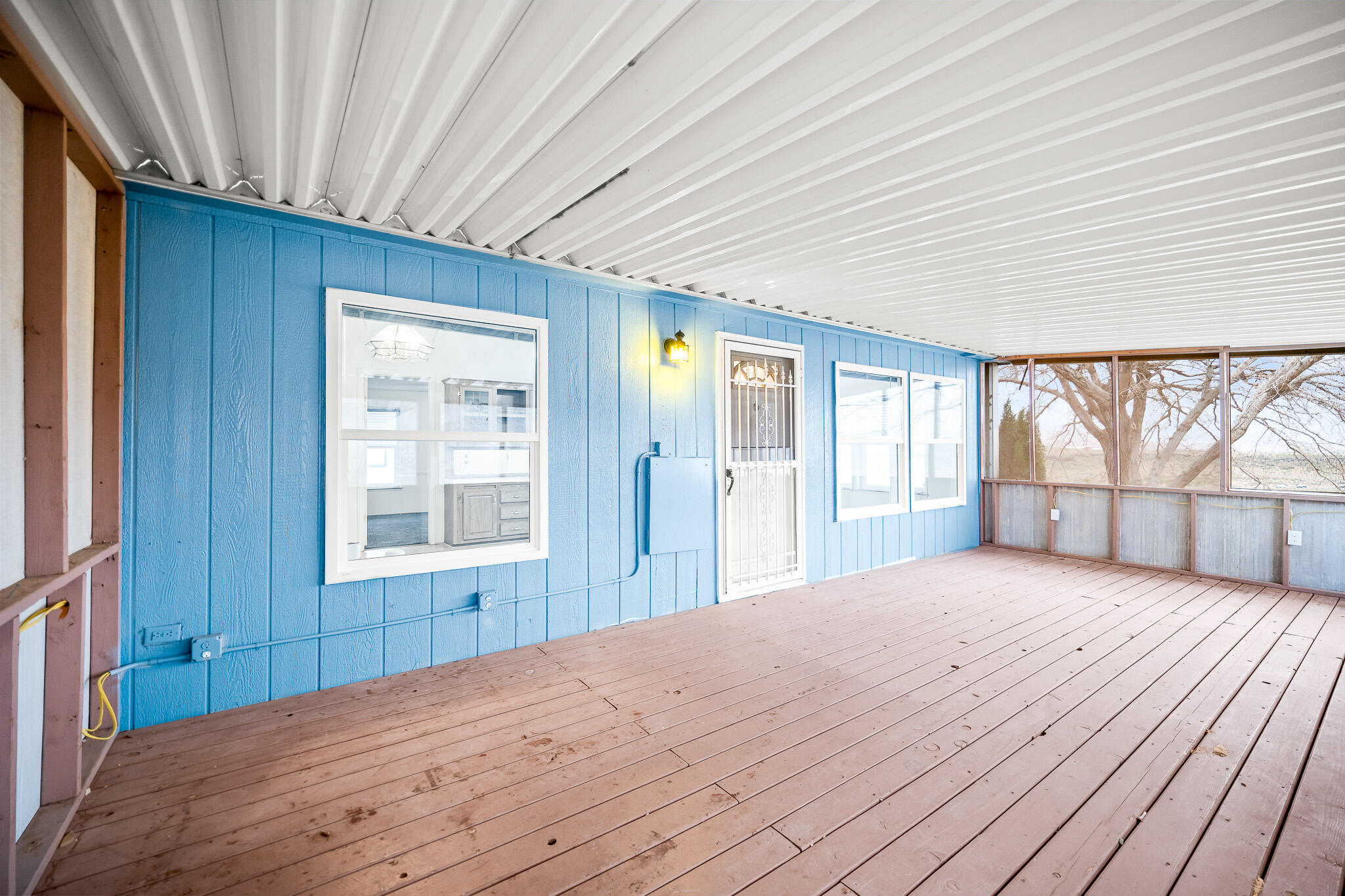 LAVA BLUFF MOBILE HOME PARK - Residential