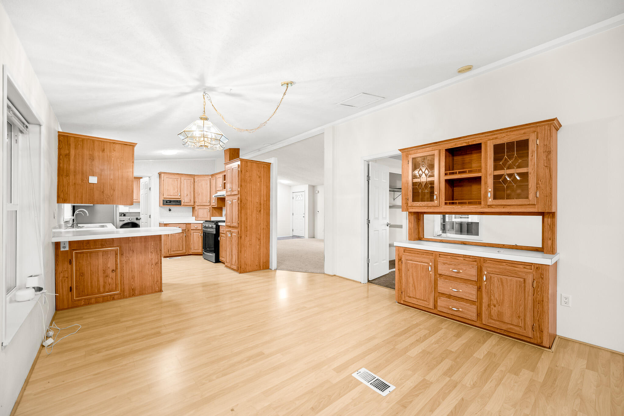 LAVA BLUFF MOBILE HOME PARK - Residential