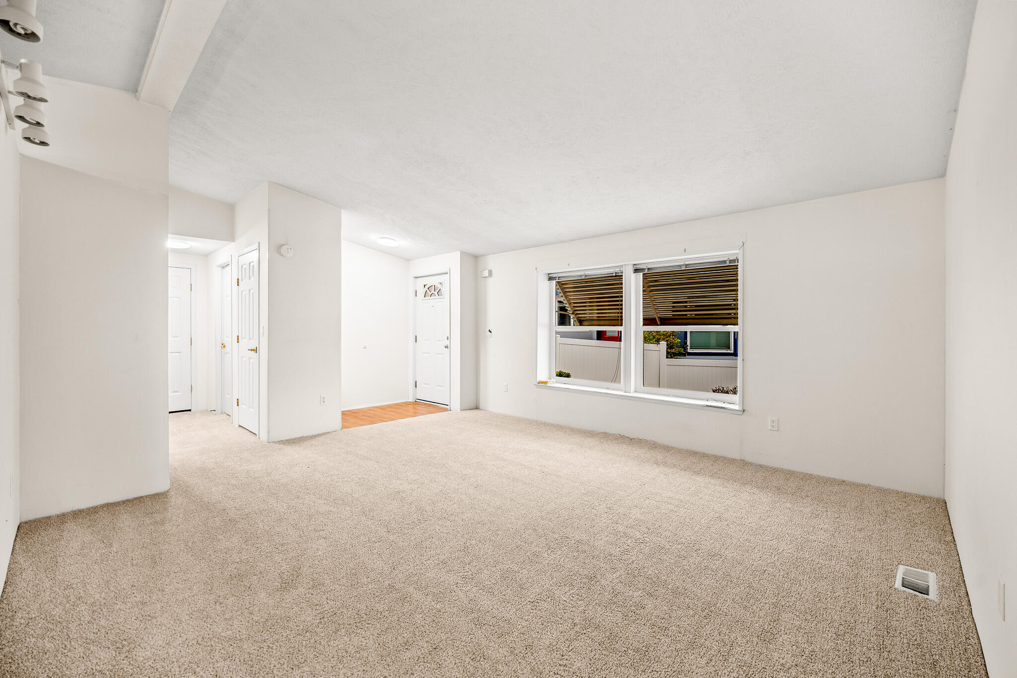 LAVA BLUFF MOBILE HOME PARK - Residential