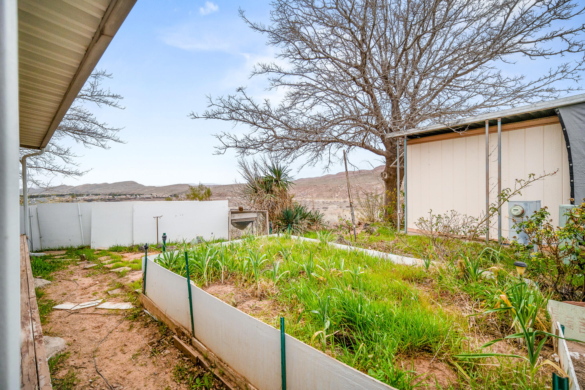 LAVA BLUFF MOBILE HOME PARK - Residential