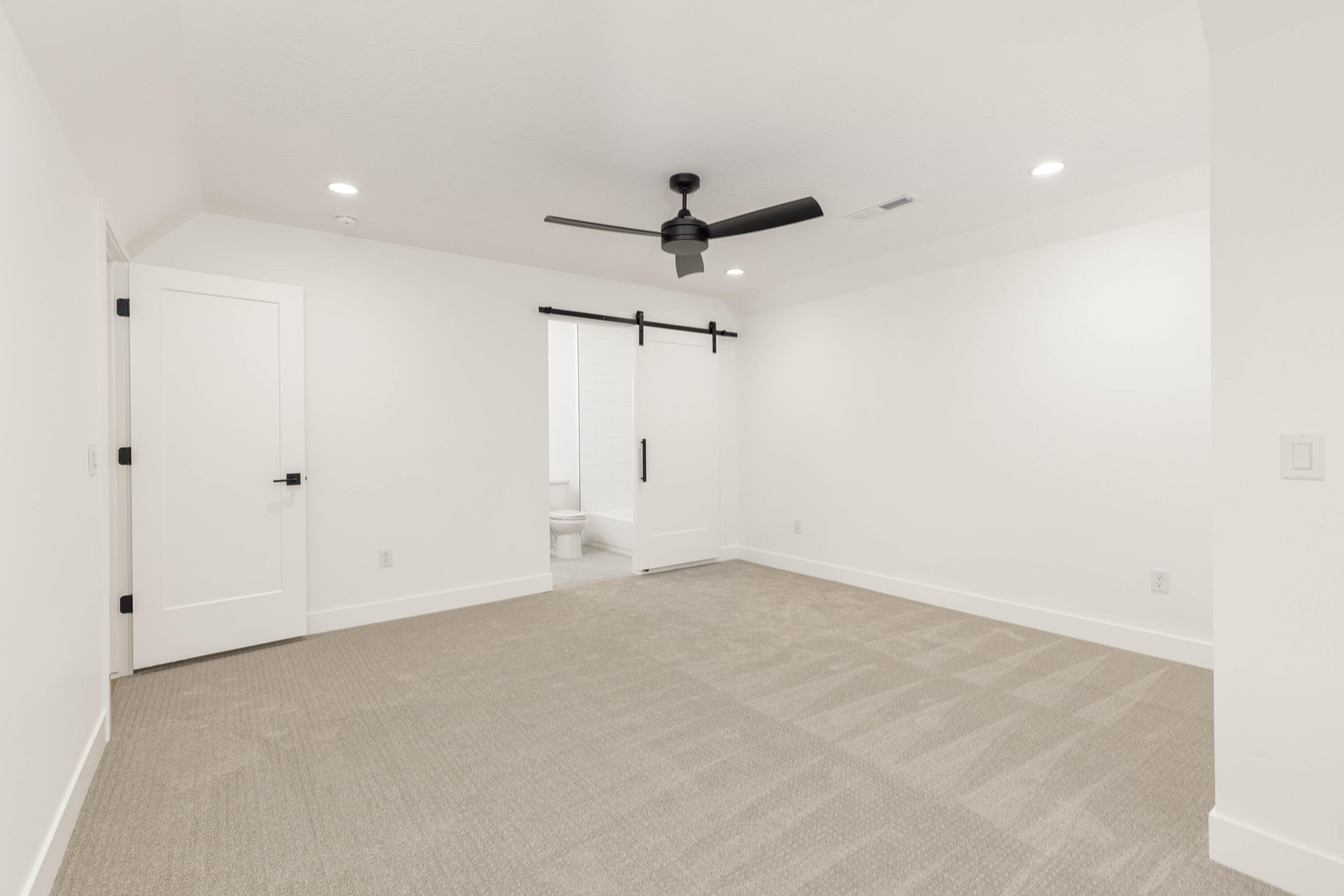 DESERT RESERVE - Residential