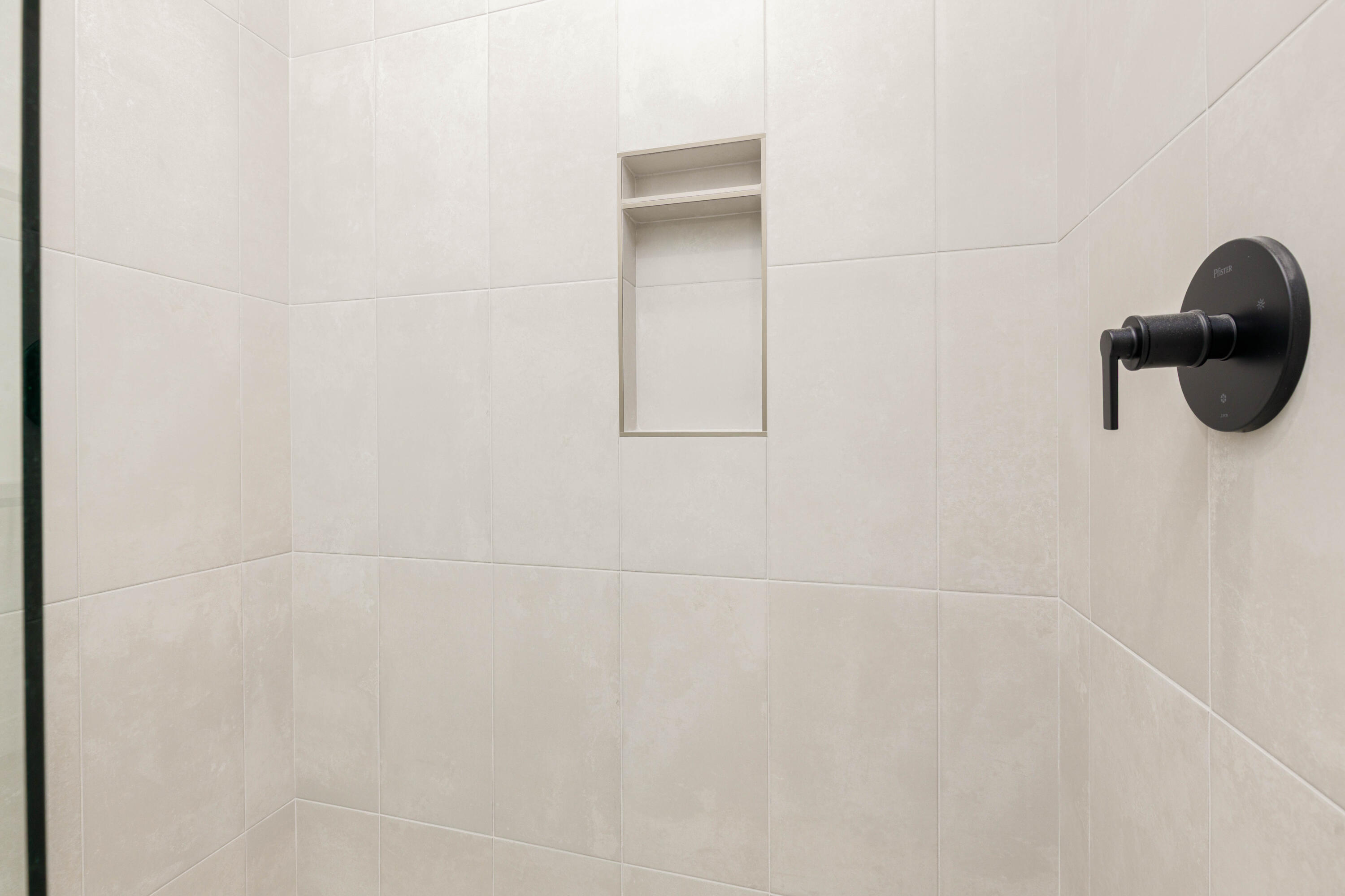 DESERT RESERVE - Residential