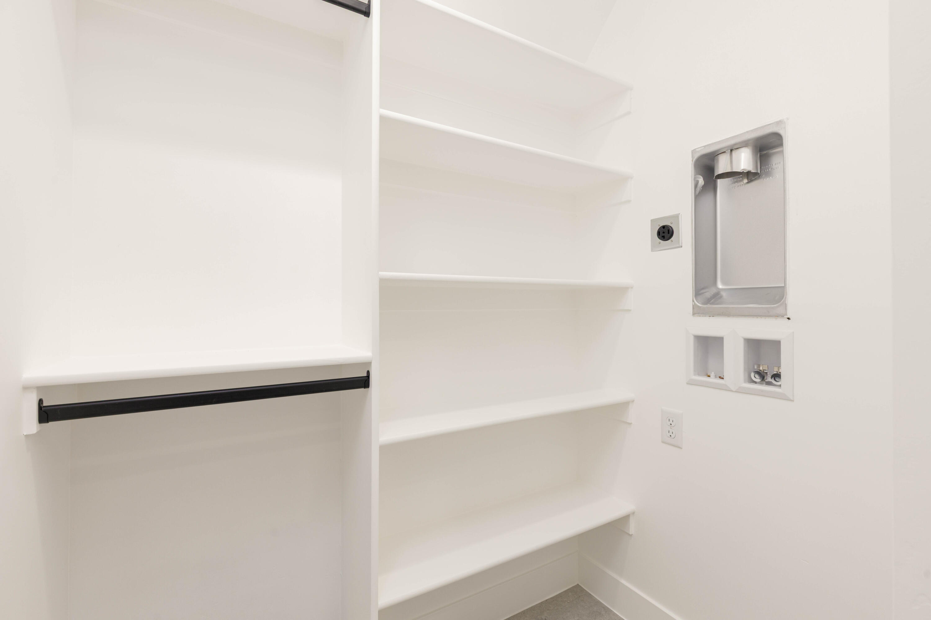 DESERT RESERVE - Residential