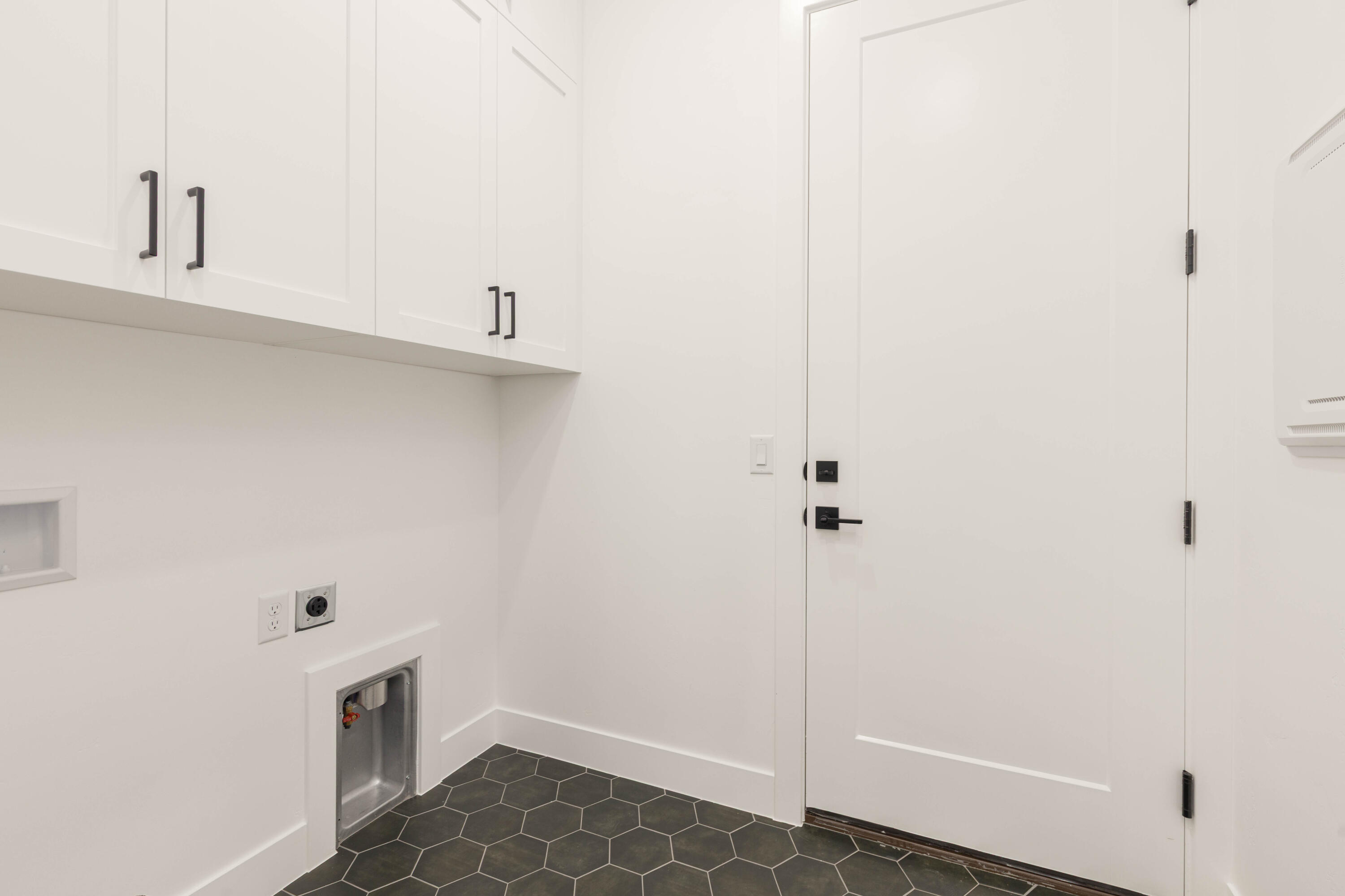 DESERT RESERVE - Residential