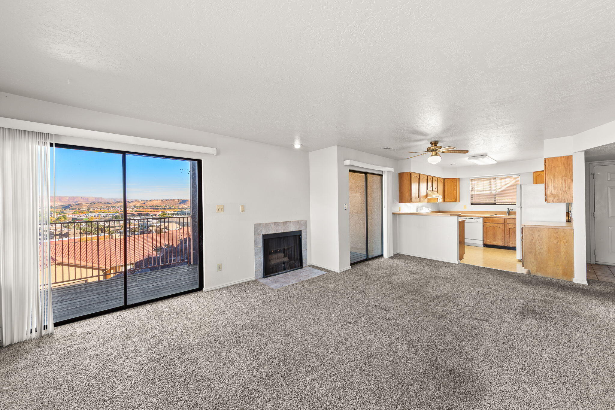 GARDENS SOUTH CONDOS - Residential