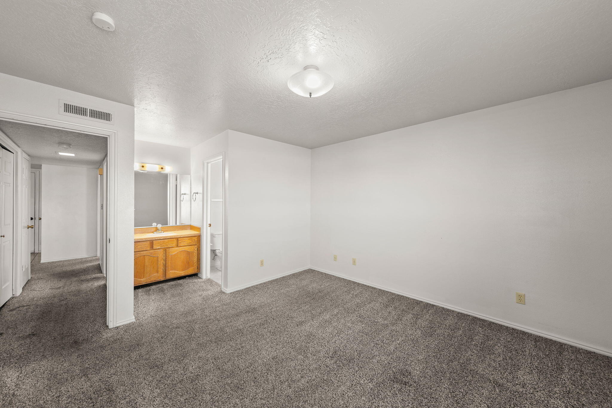 GARDENS SOUTH CONDOS - Residential