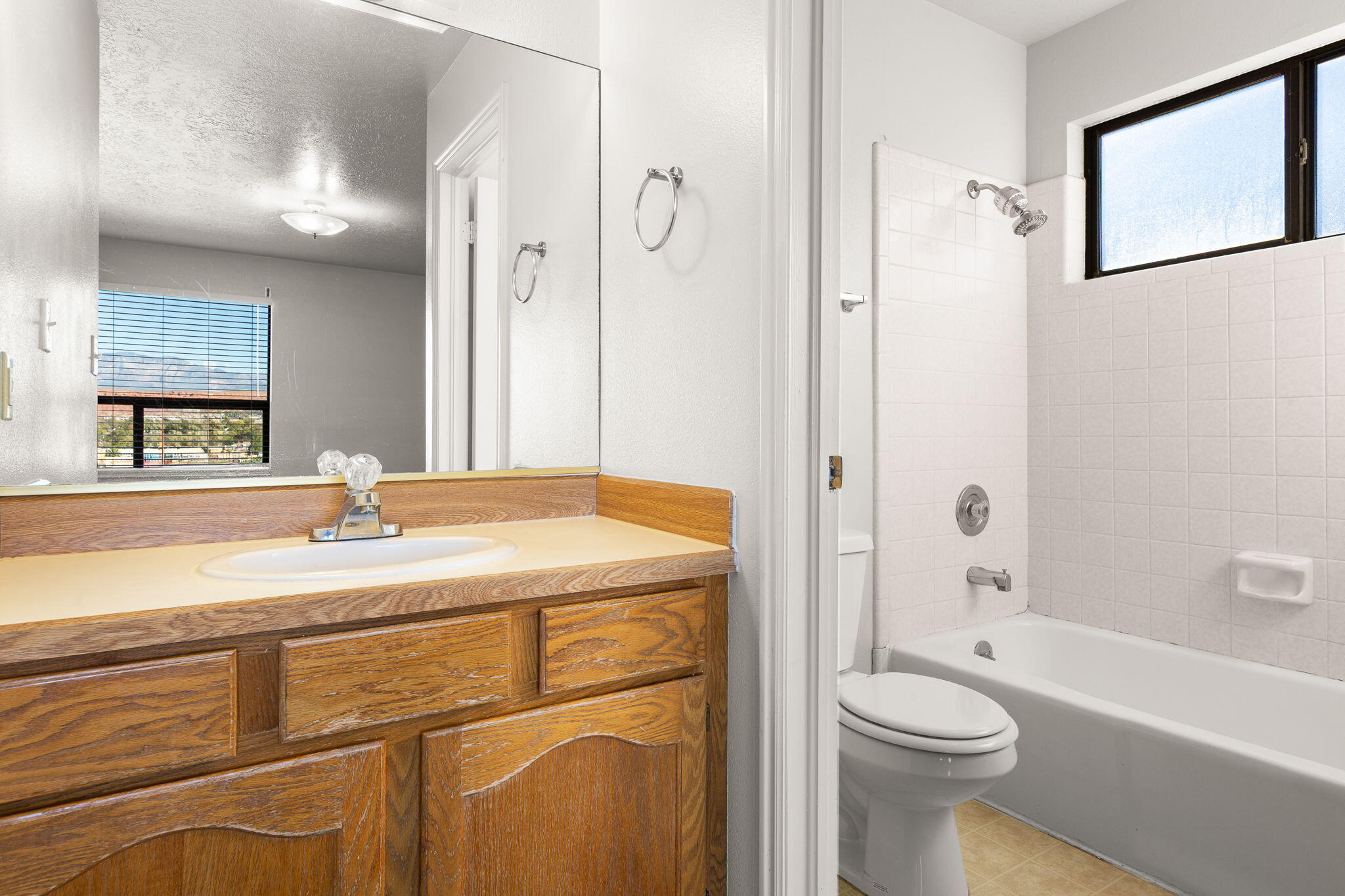 GARDENS SOUTH CONDOS - Residential