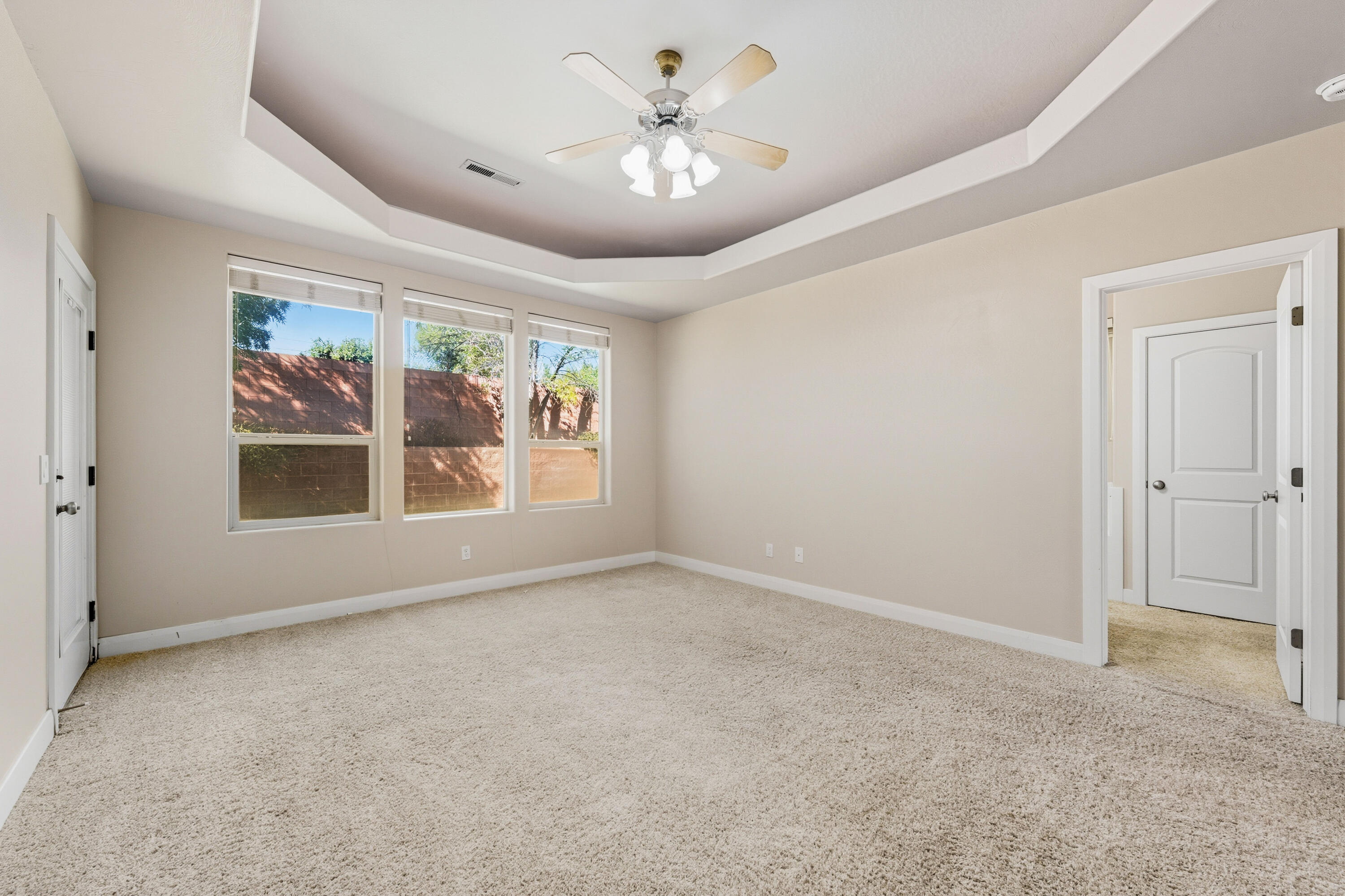 COUNTRYSIDE - Residential