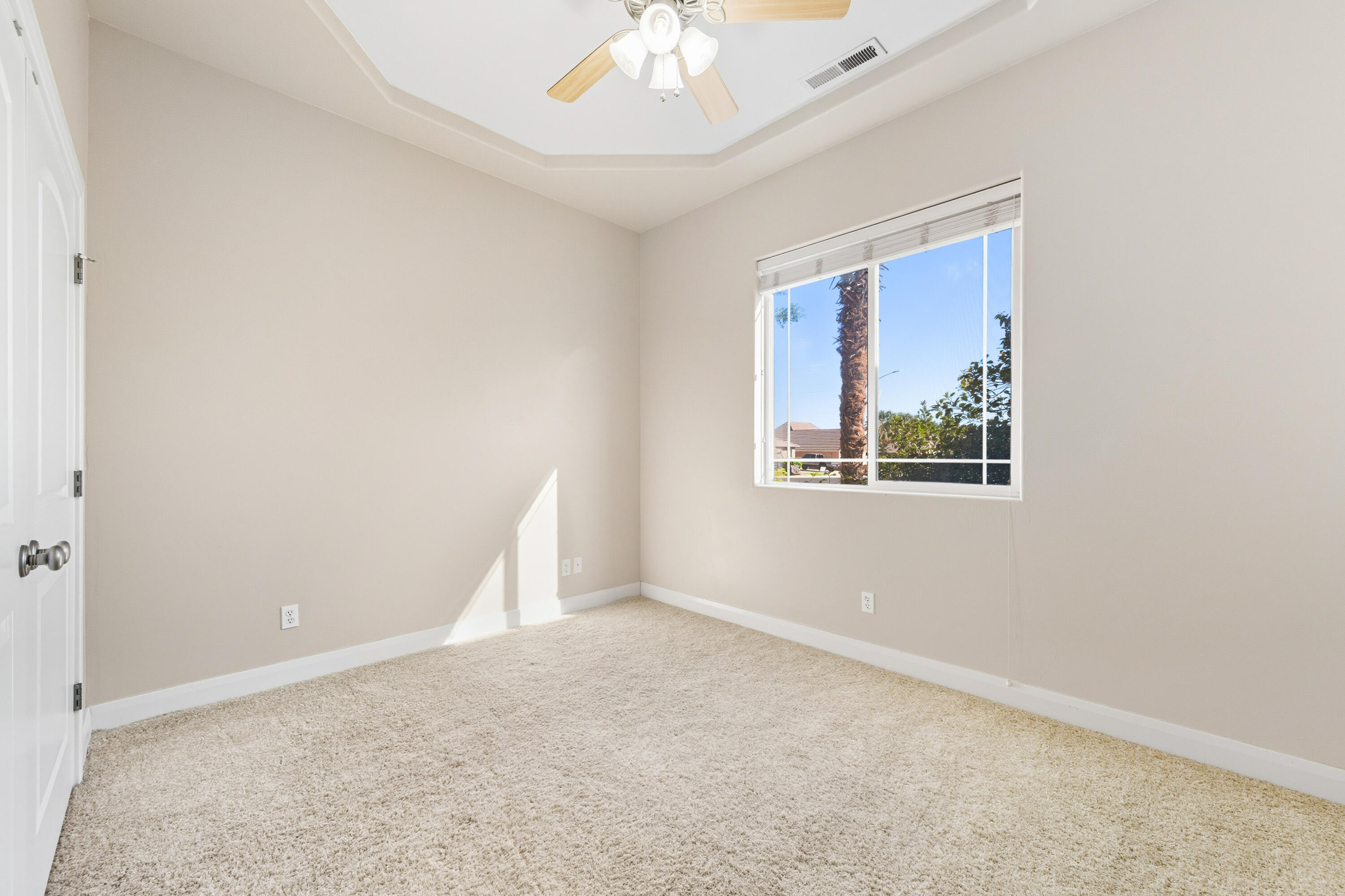 COUNTRYSIDE - Residential