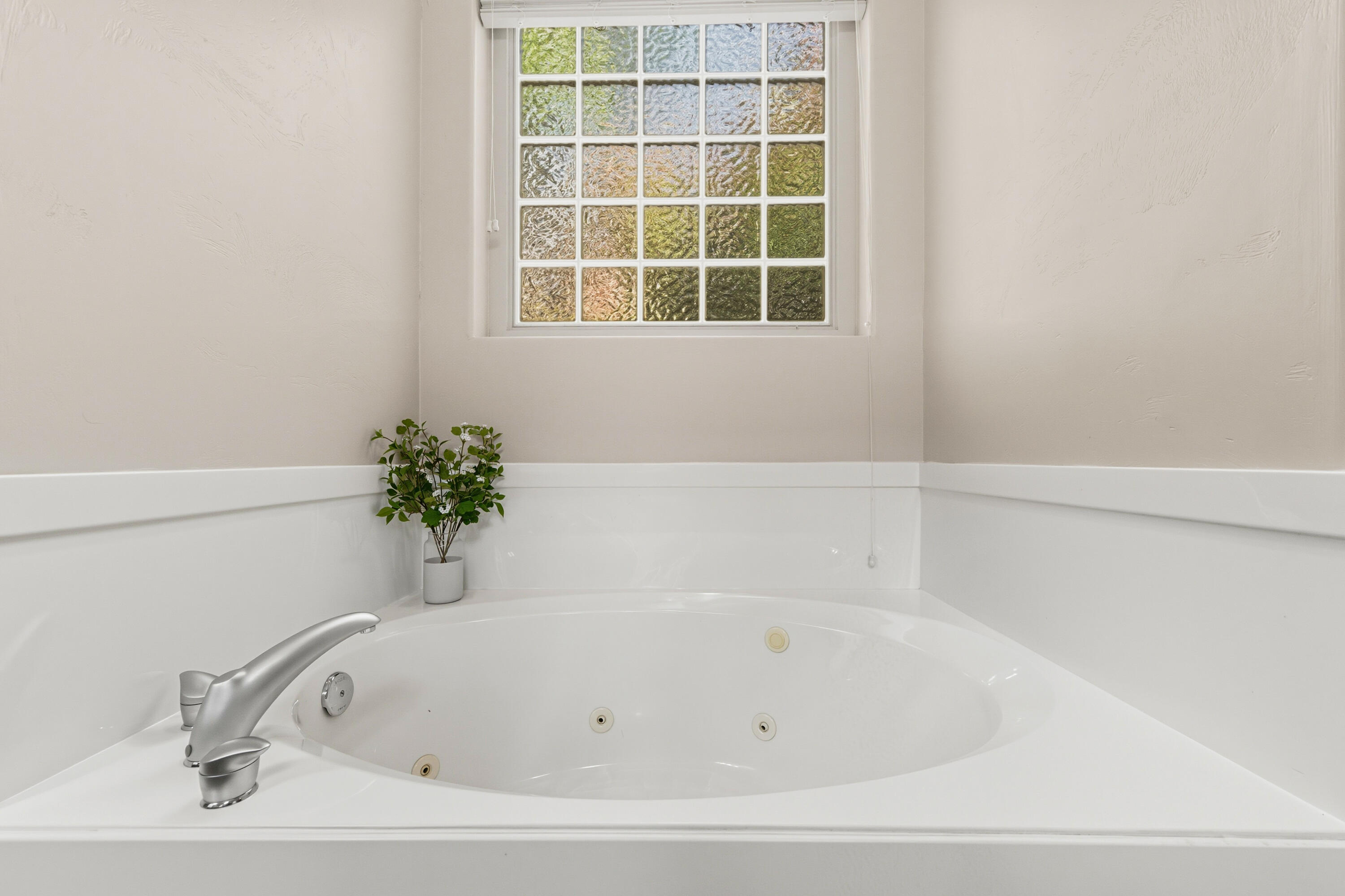 COUNTRYSIDE - Residential