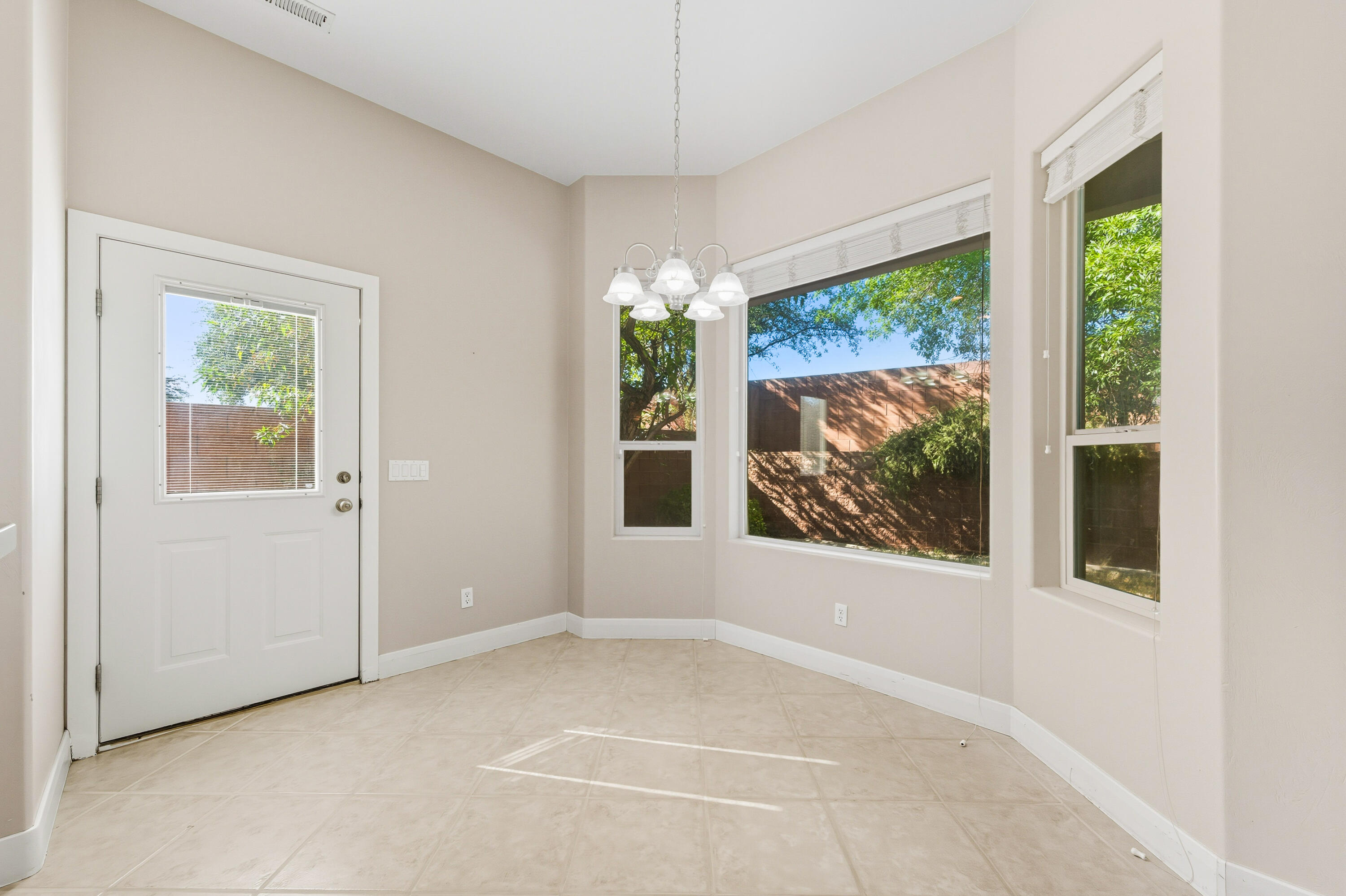 COUNTRYSIDE - Residential