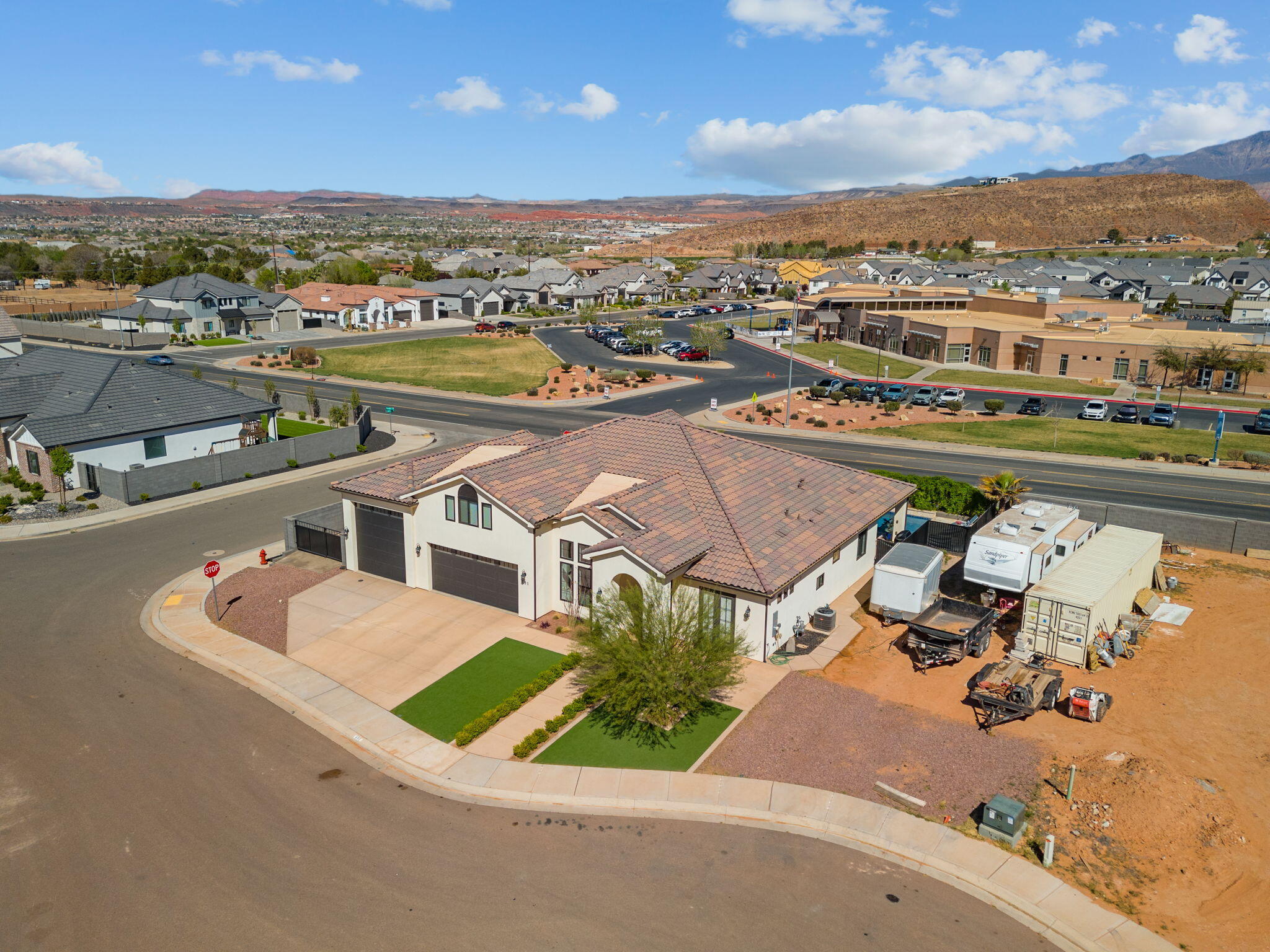 MAJESTIC FIELDS - Residential