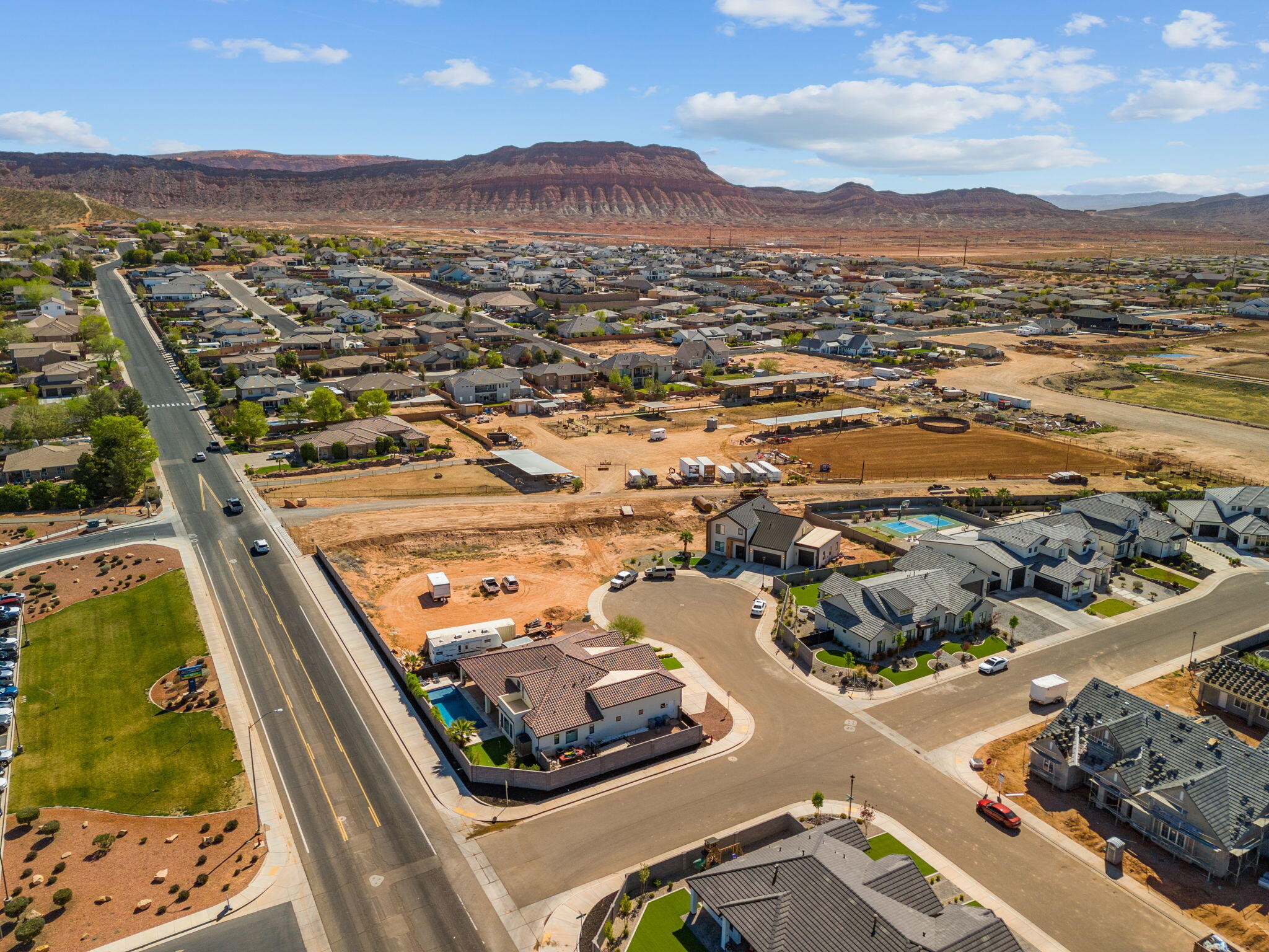 MAJESTIC FIELDS - Residential