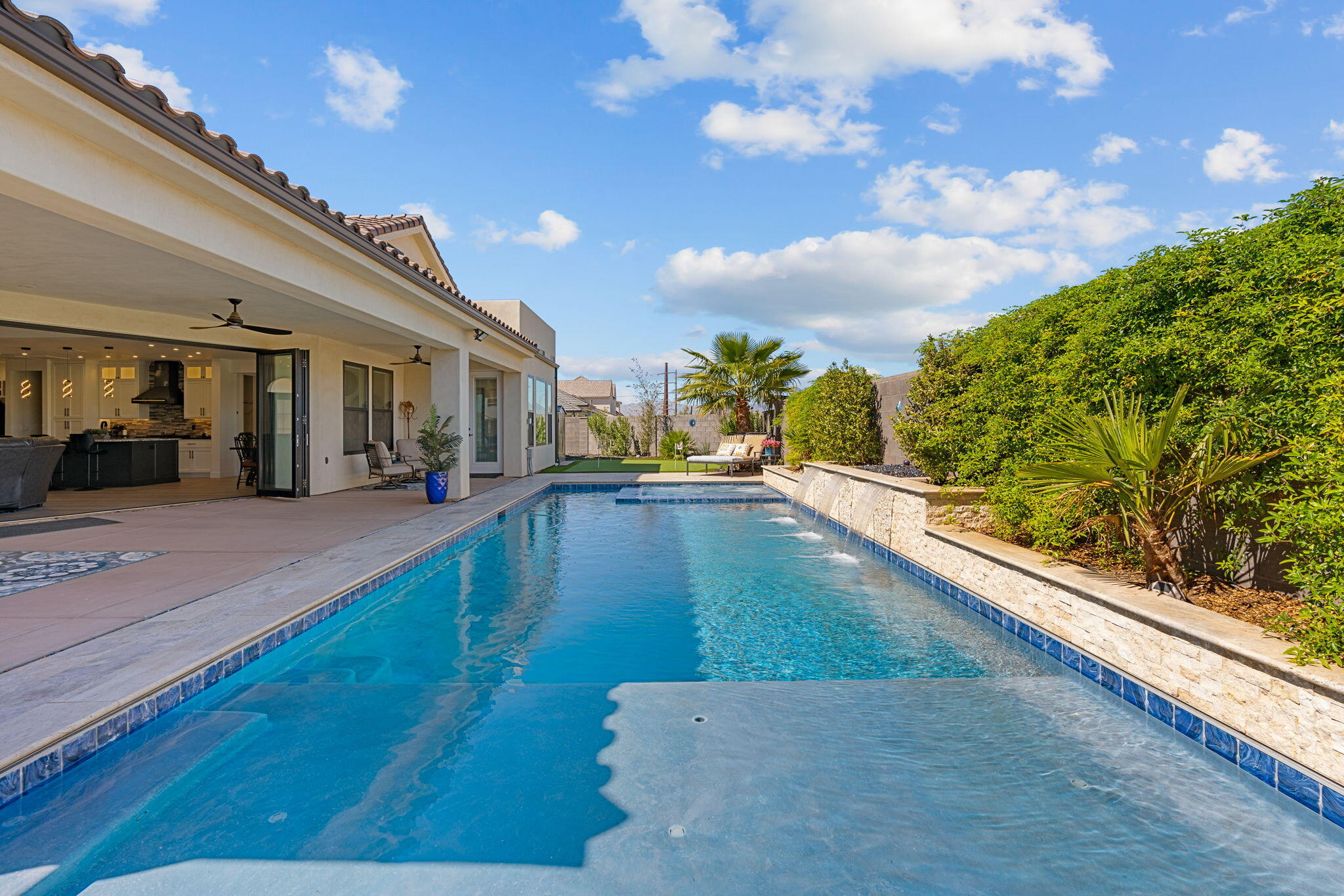 MAJESTIC FIELDS - Residential