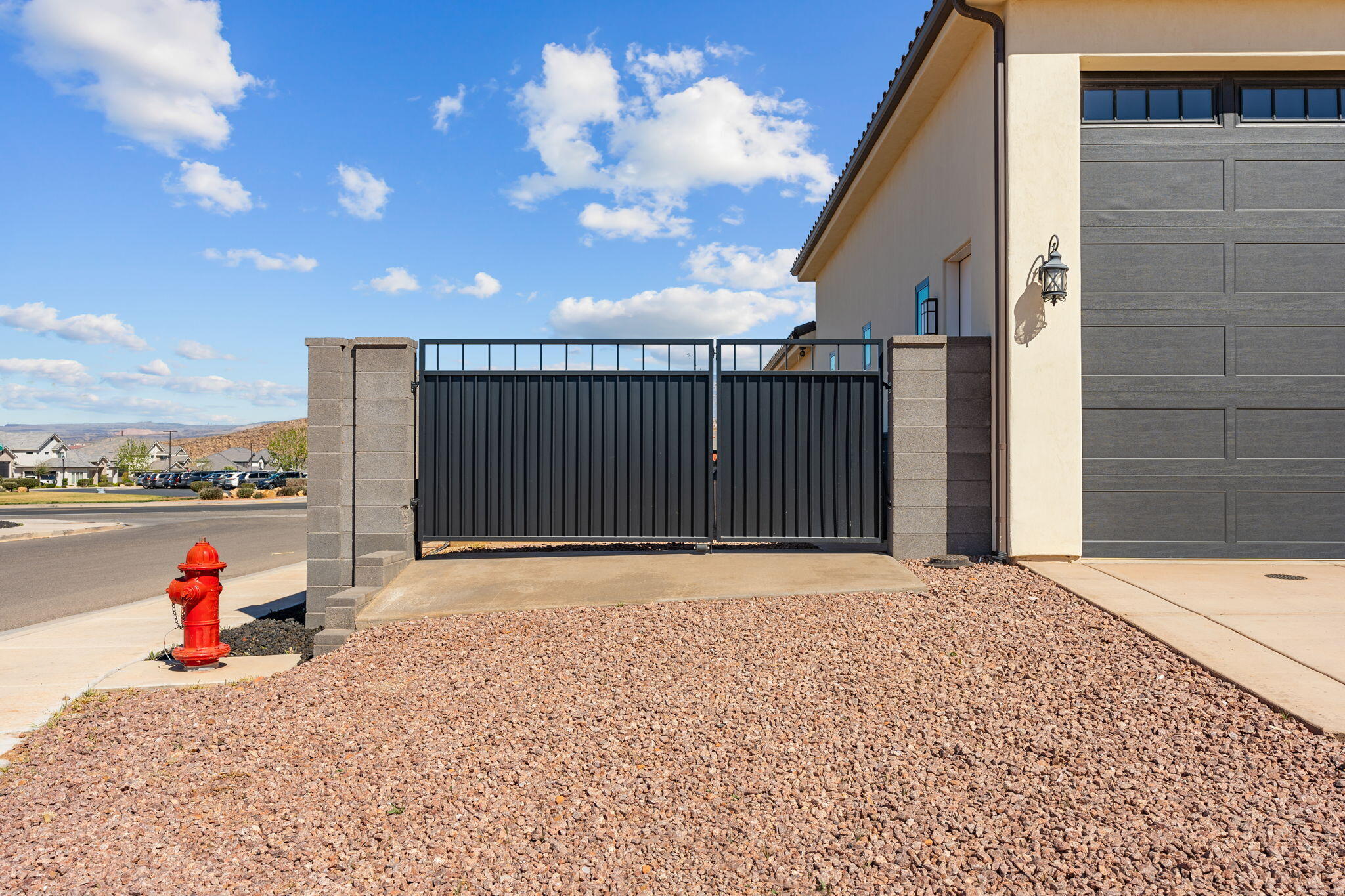 MAJESTIC FIELDS - Residential