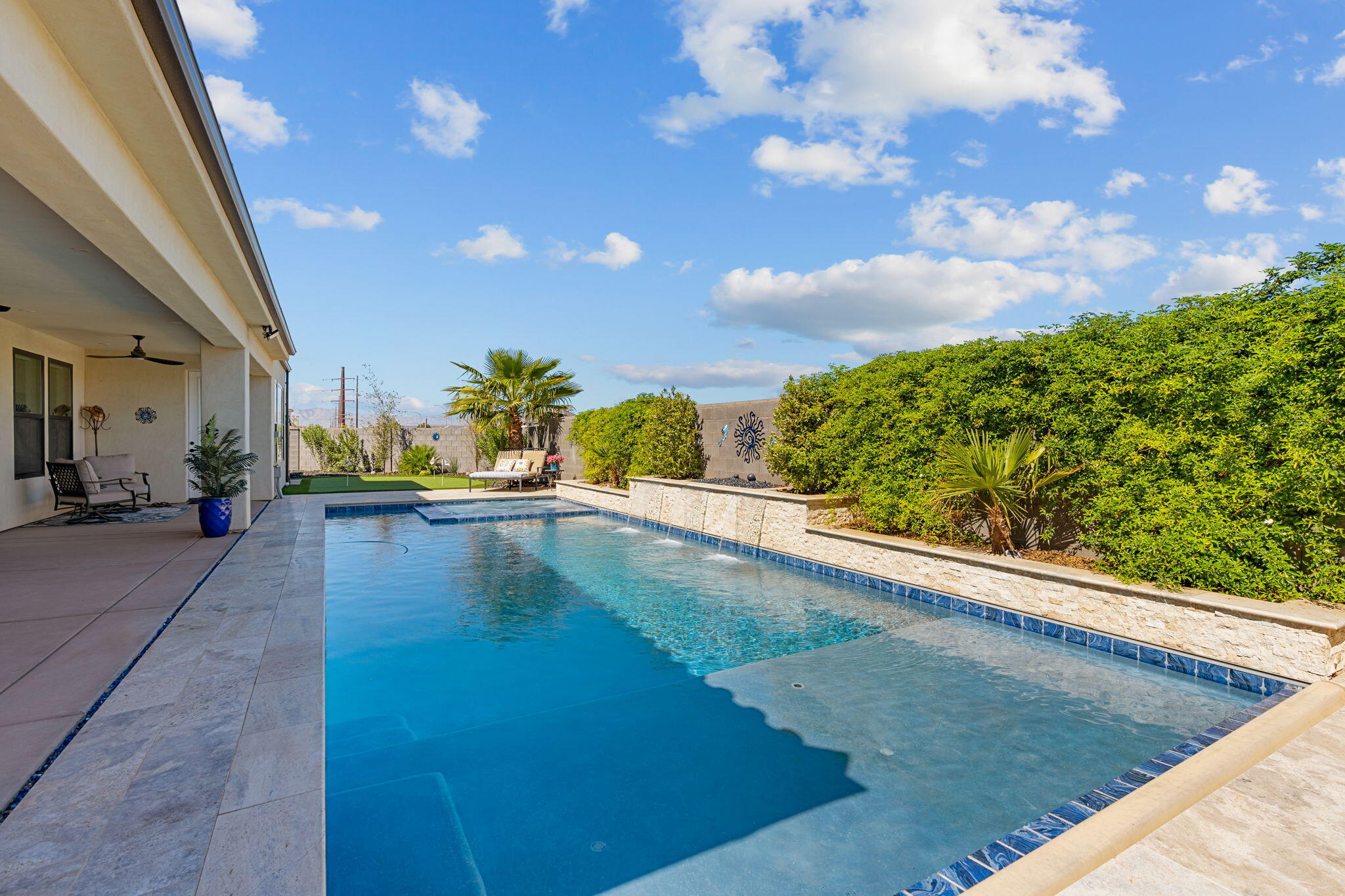 MAJESTIC FIELDS - Residential