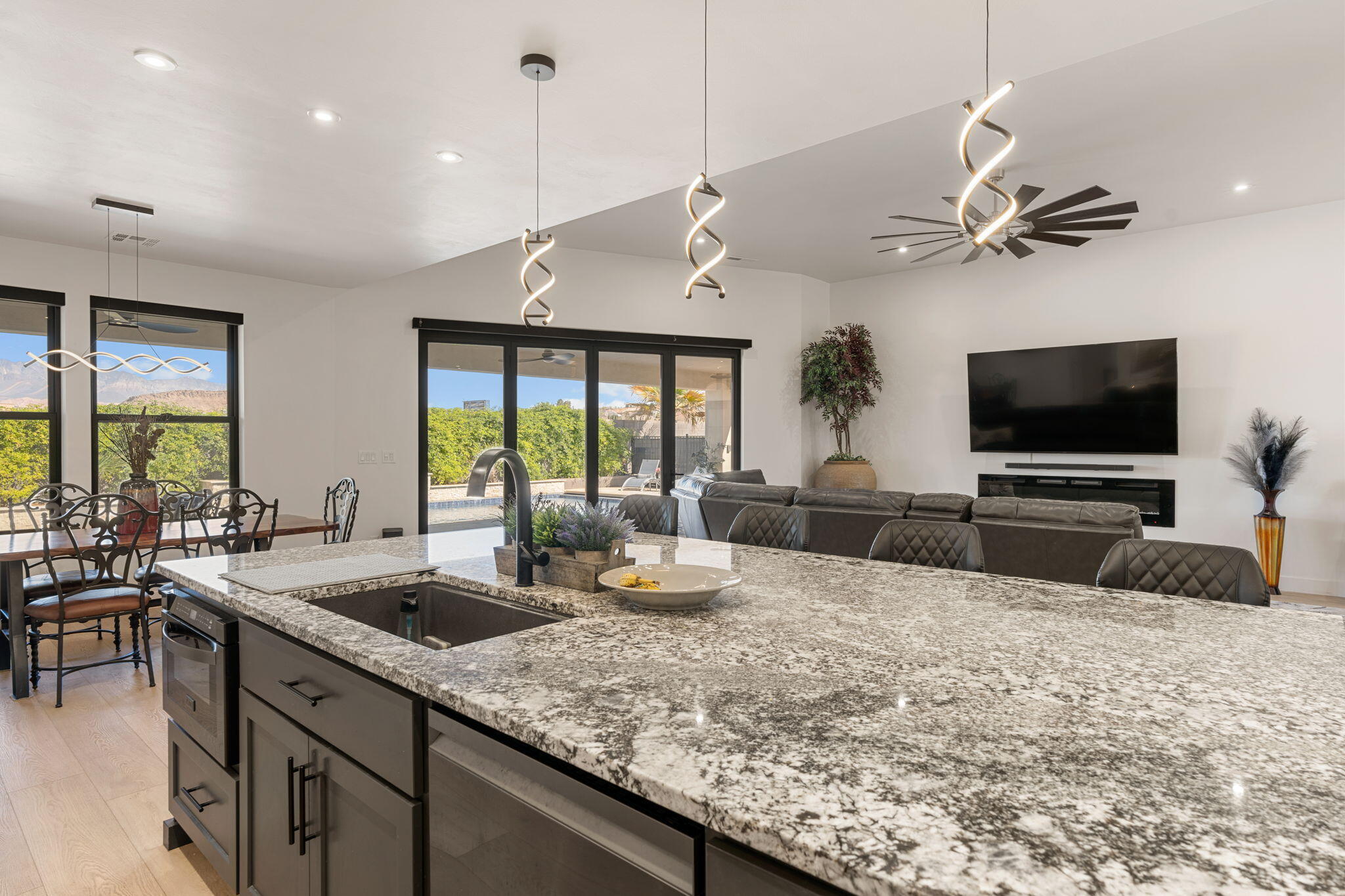 MAJESTIC FIELDS - Residential