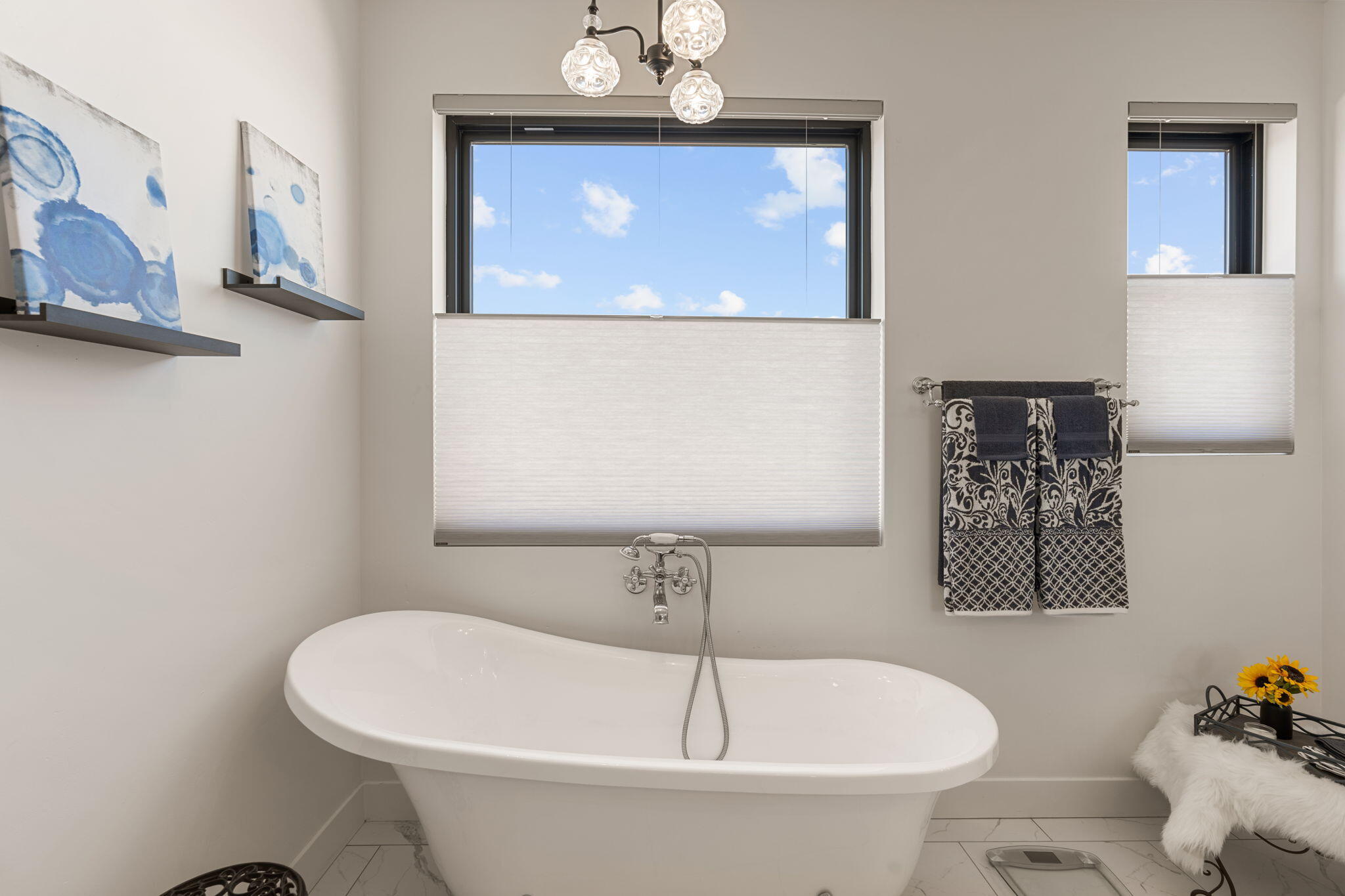 MAJESTIC FIELDS - Residential