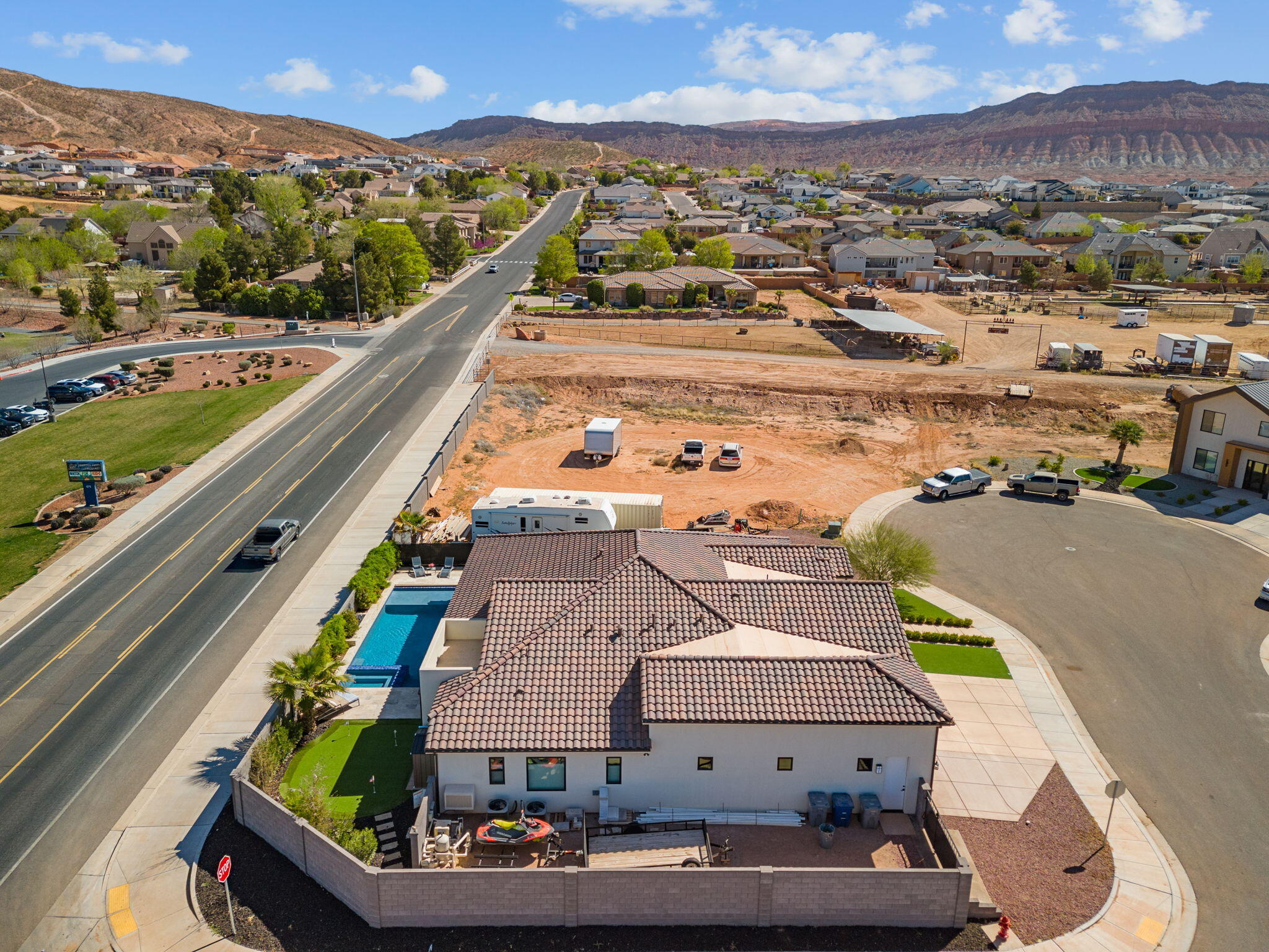 MAJESTIC FIELDS - Residential