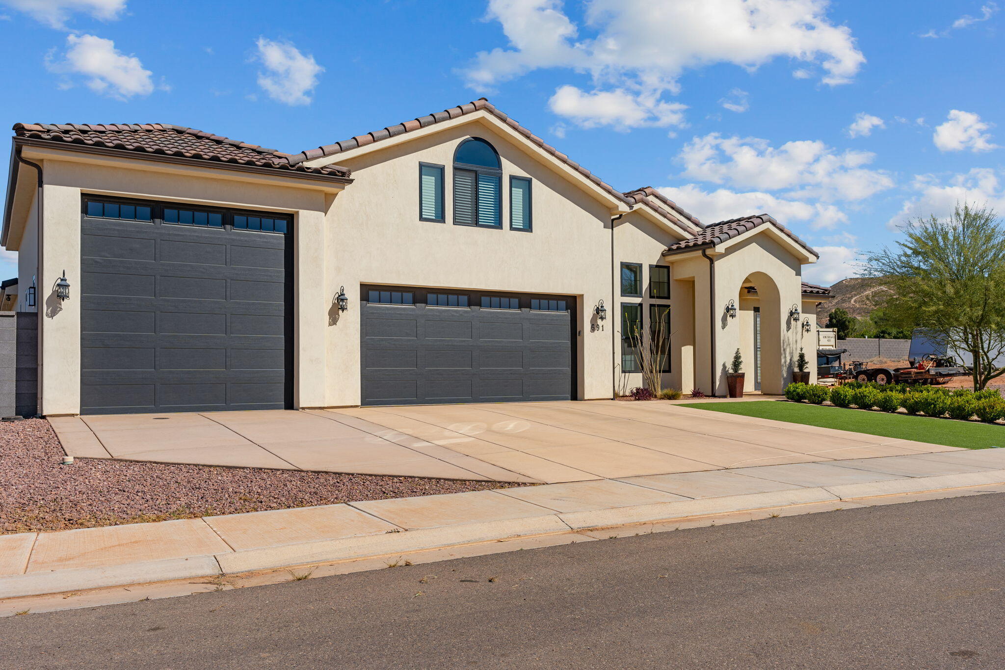 MAJESTIC FIELDS - Residential