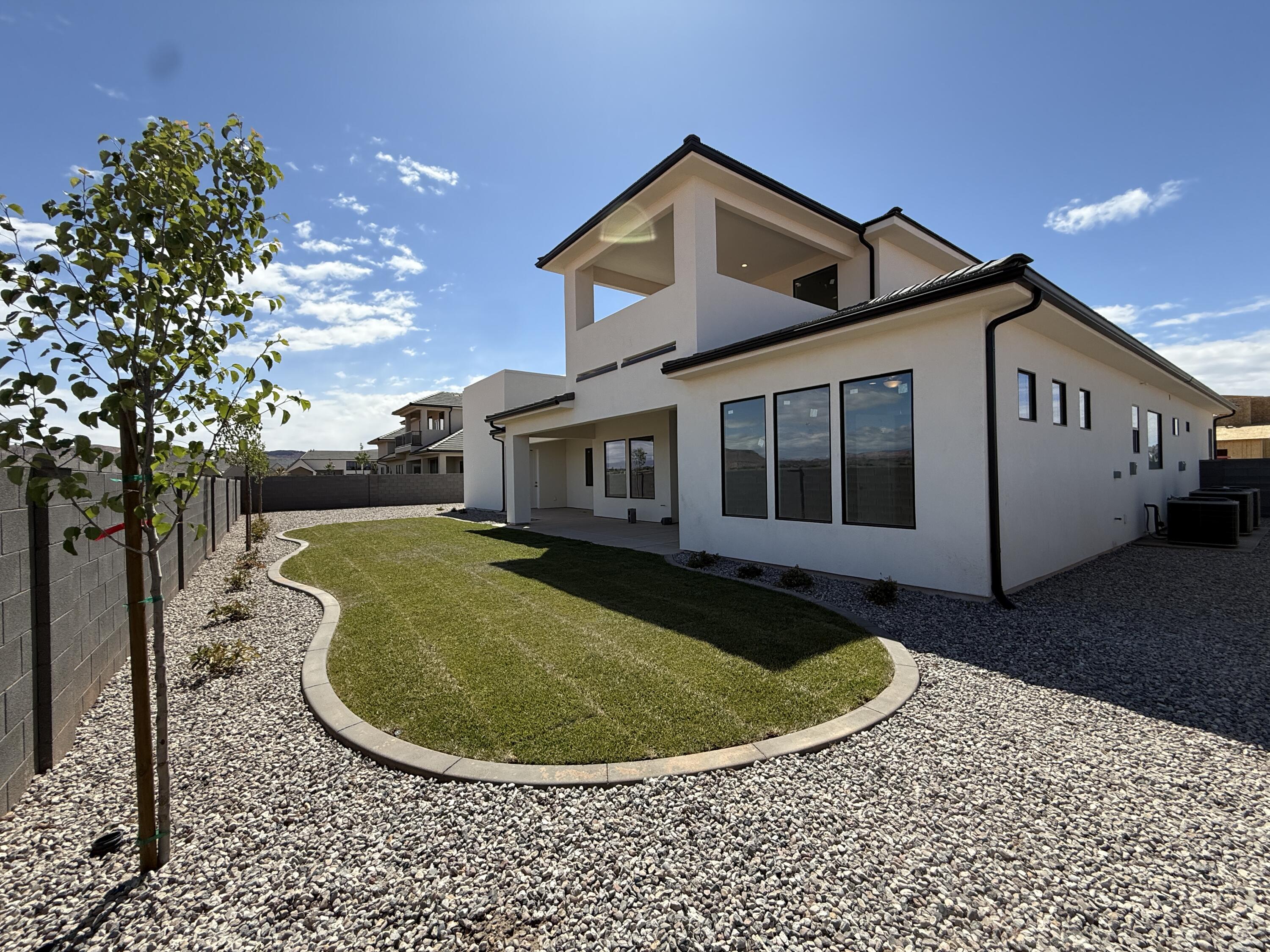 FRANKLIN FIELDS - Residential