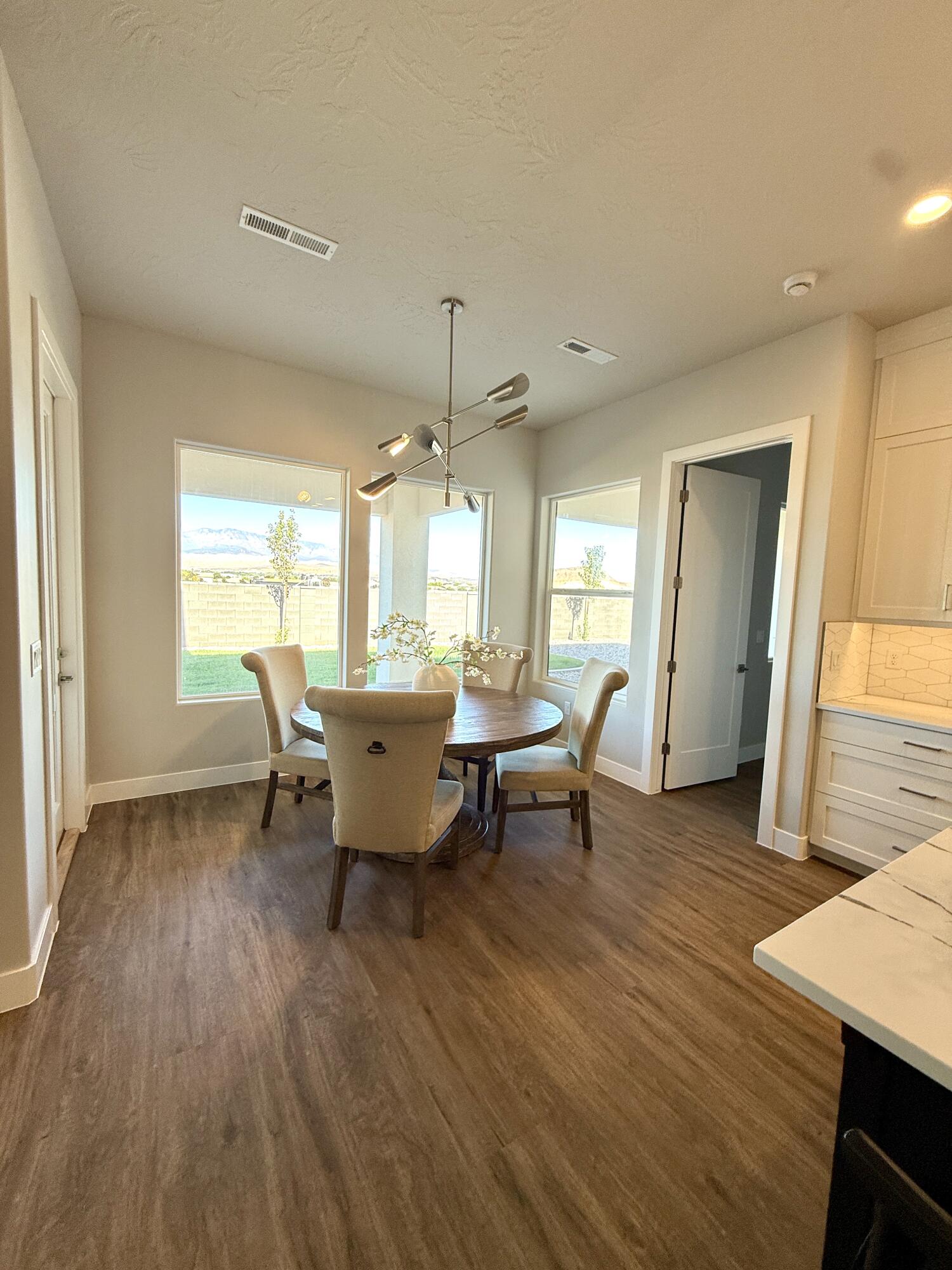 FRANKLIN FIELDS - Residential