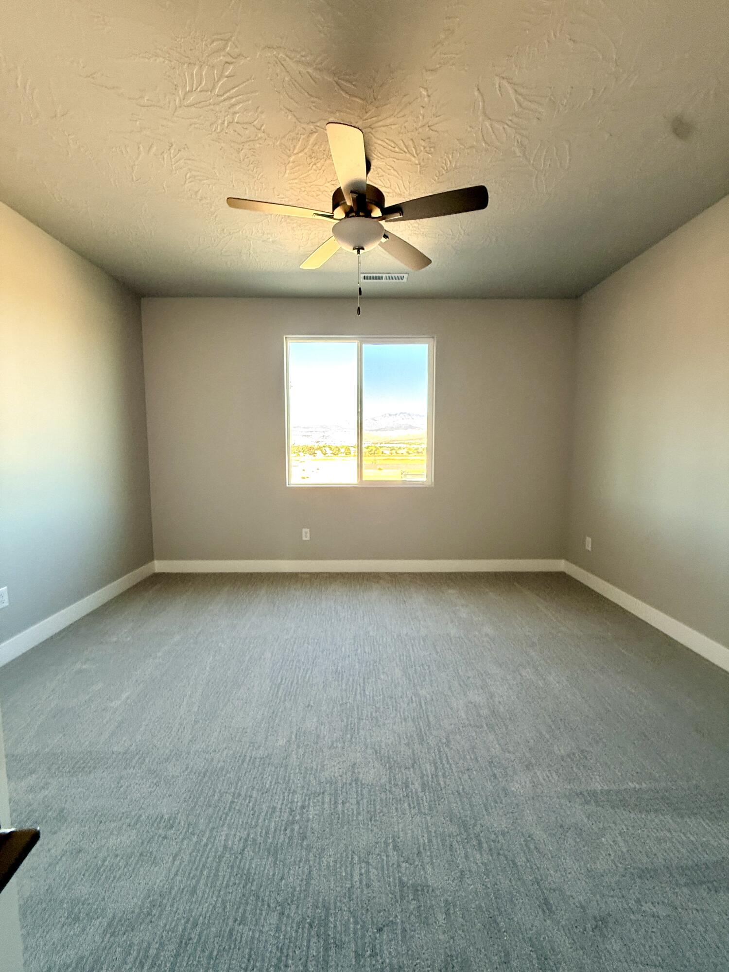 FRANKLIN FIELDS - Residential