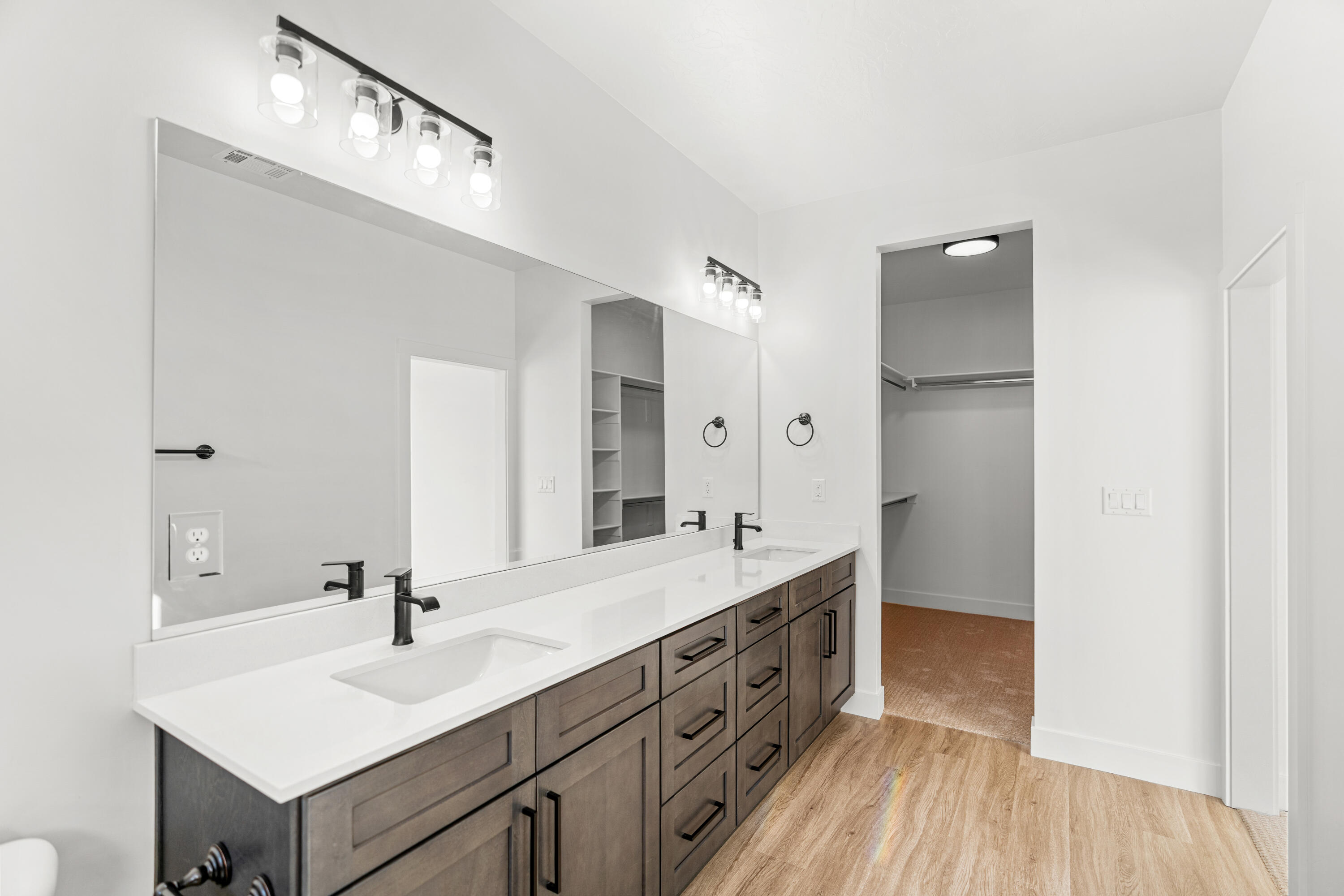 SANDS COVE - Residential