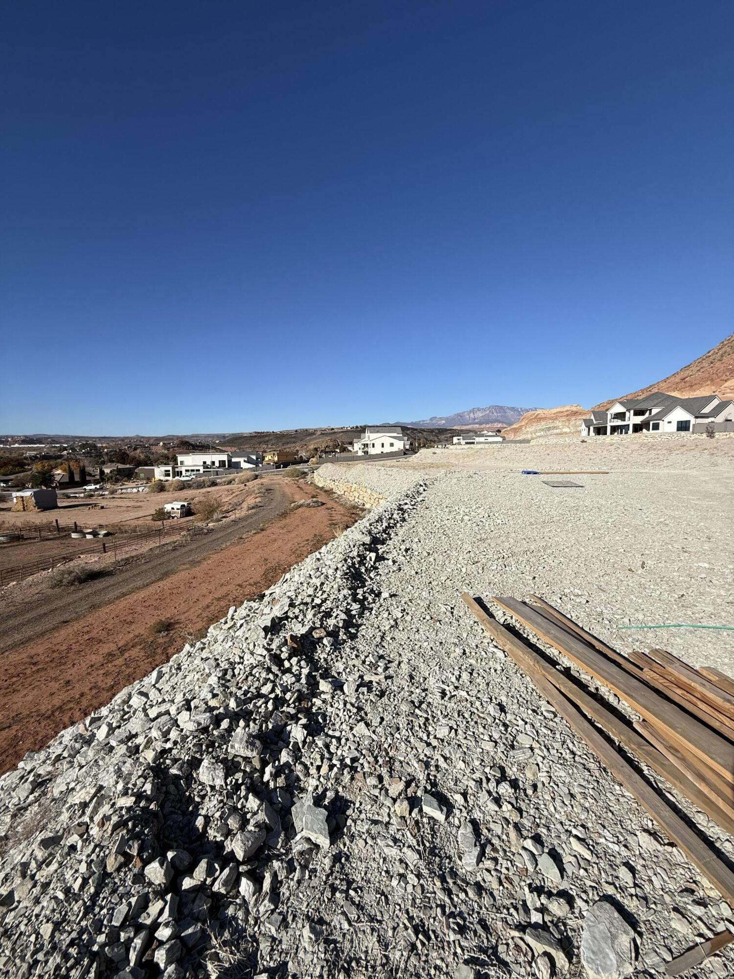 INDIAN KNOLLS - Land